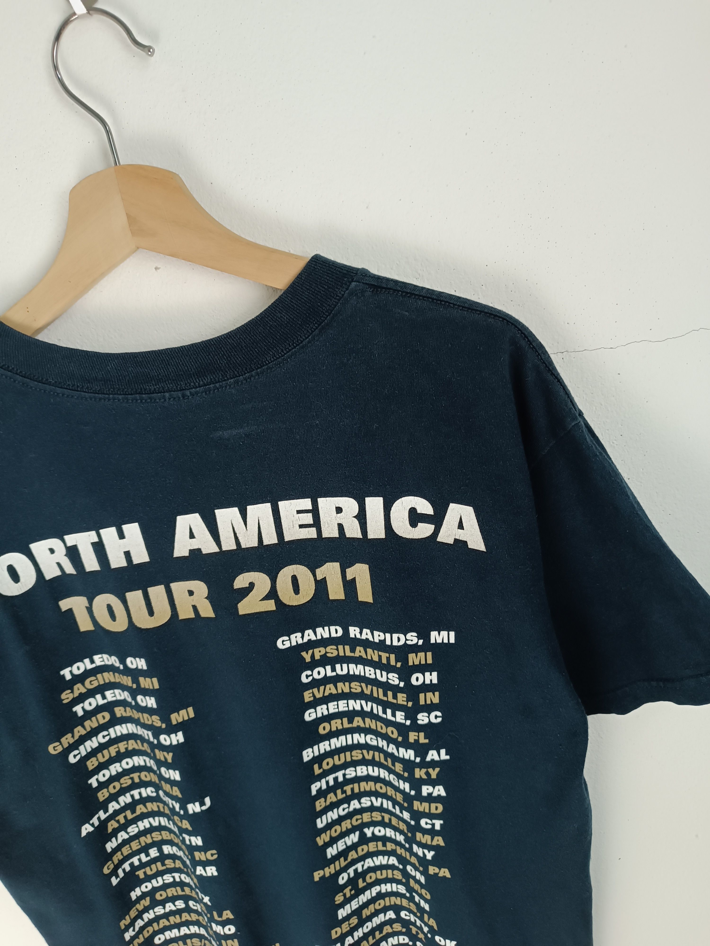 Band Tees VINTAGE '11 BOB SEGER AND THE SILVER BULLET TOUR CROP TEE Size US M / EU 48-50 / 2 - 13 Thumbnail
