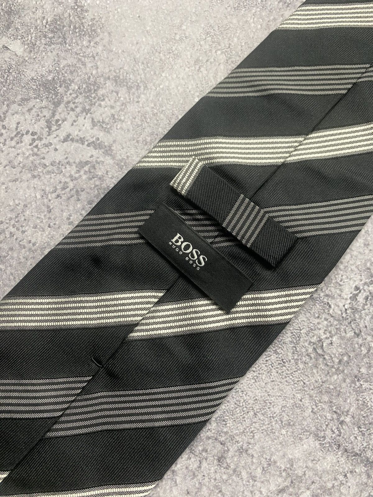 Hugo Boss Hugo Boss Tie Old Money Style Silk Formal Luxury Ties Italy Size ONE SIZE - 7 Thumbnail