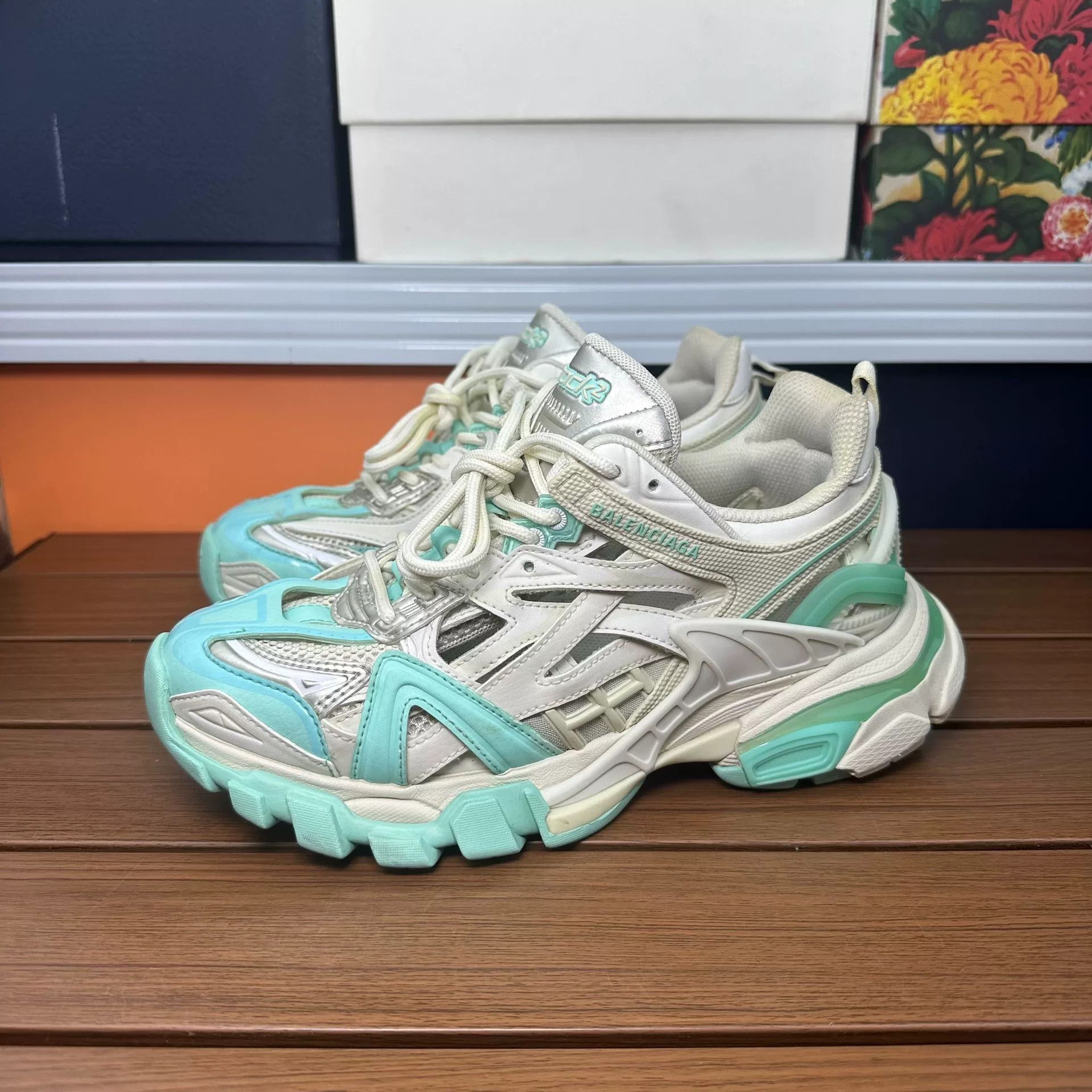 Balenciaga Balenciaga Blue Lowtop Sneakers it_36 Women Size US 6 / IT 36 - 1 Thumbnail