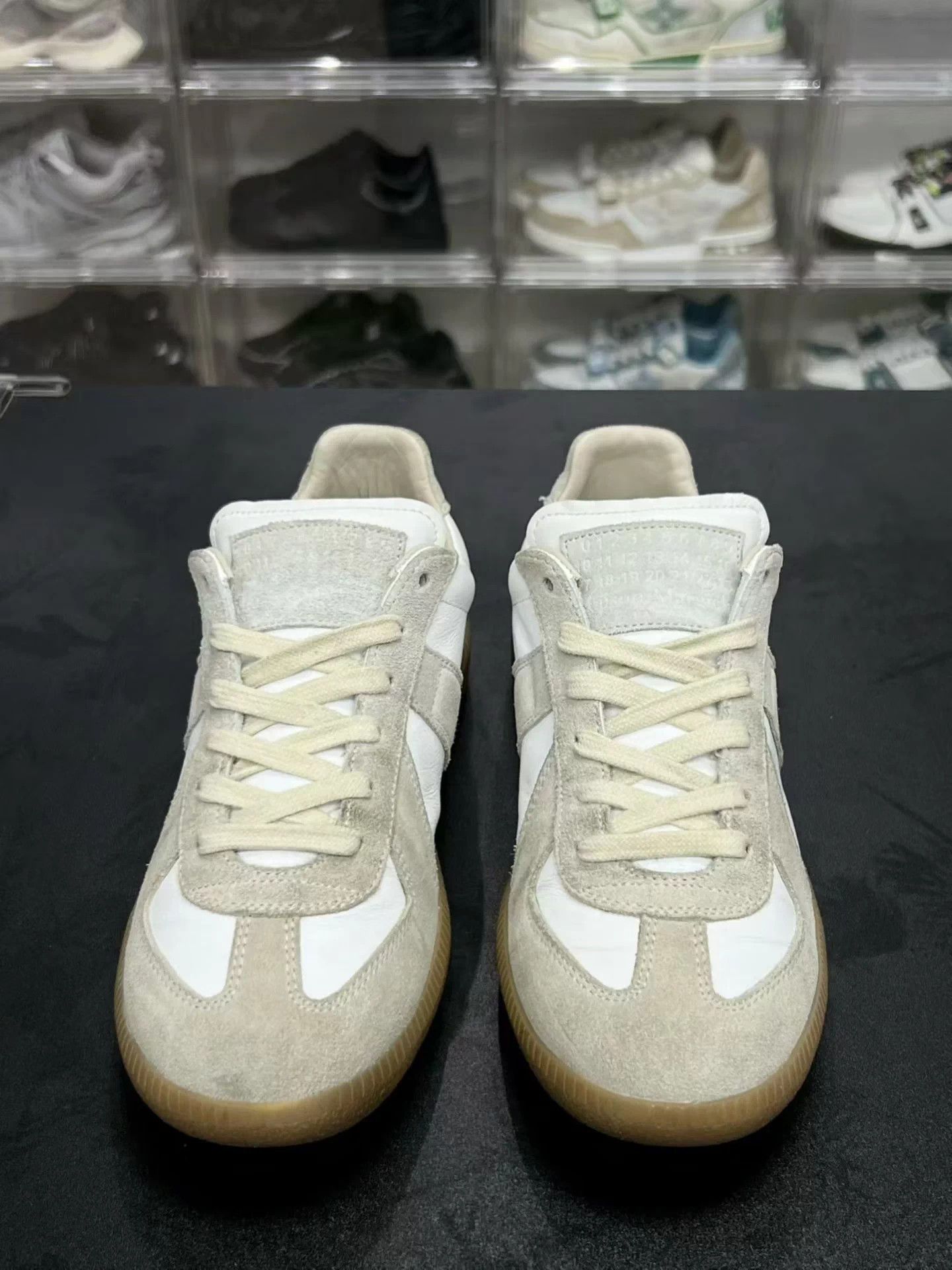 Maison Margiela Maison Margiela Replica Low Top Gray/White 37 EU VGUC Size US 6 / IT 36 - 2 Thumbnail