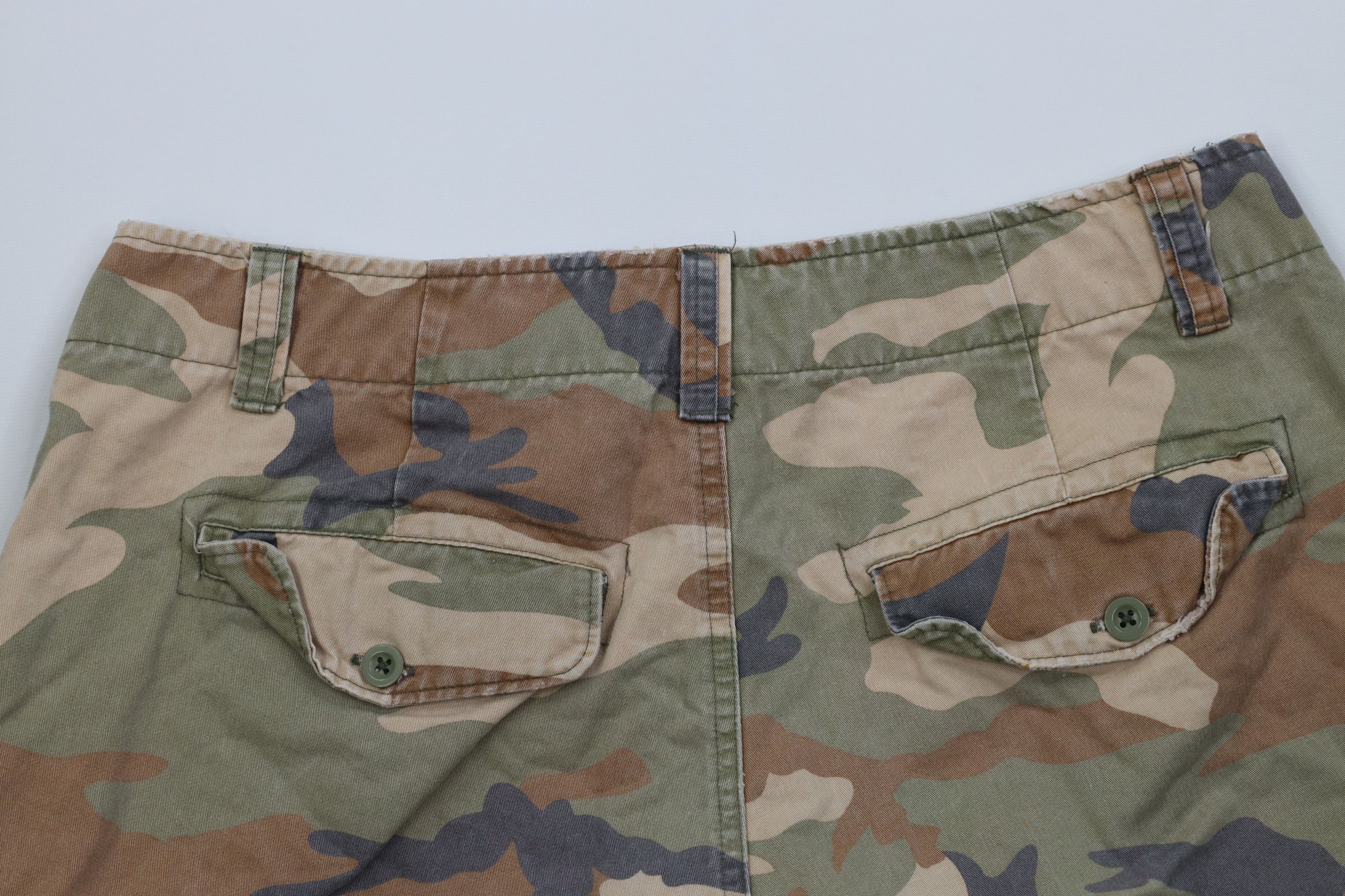Gap Vintage Y2K Gap Military Surplus Camouflage Cargo Shorts Size US 33 - 10 Thumbnail