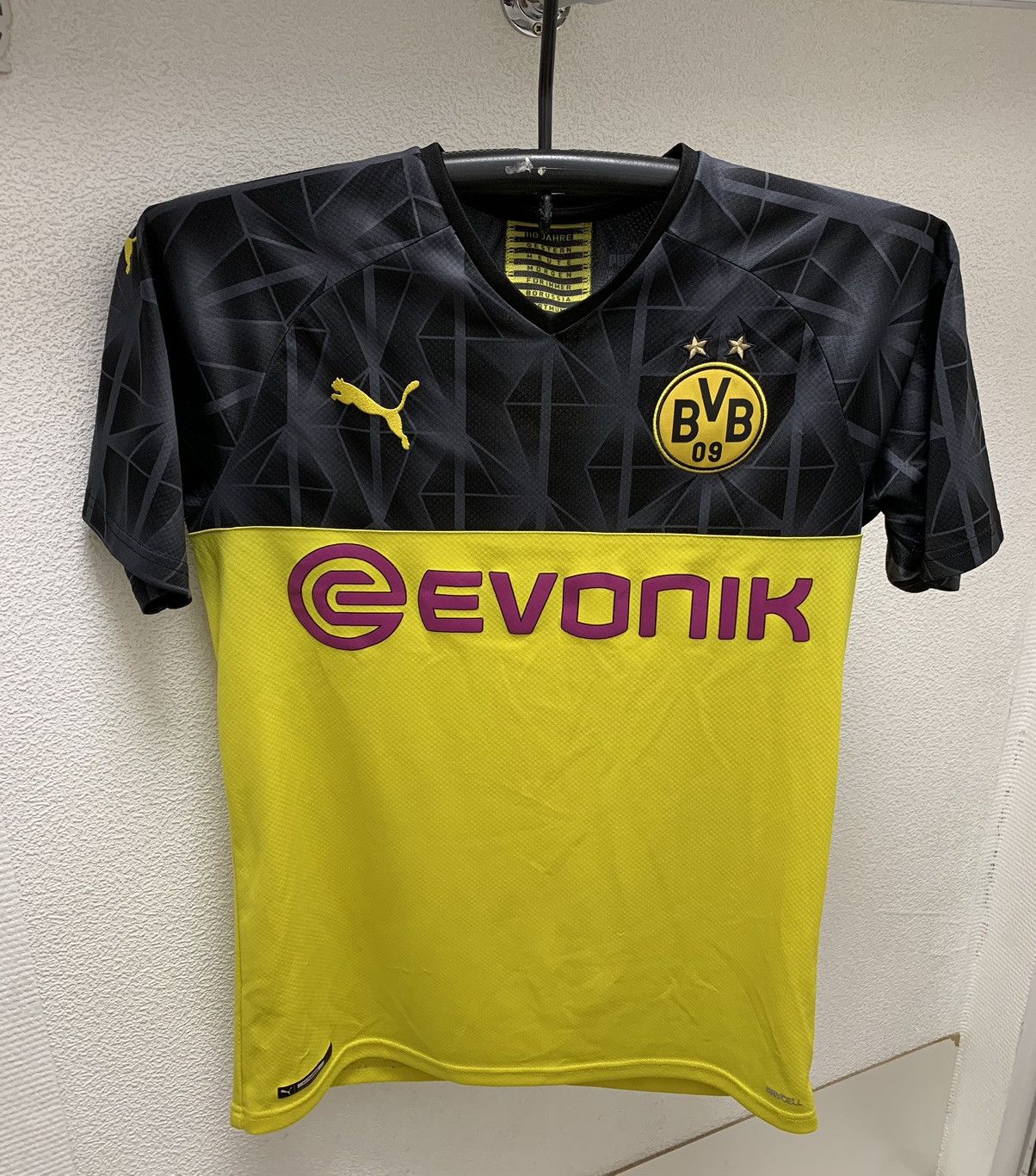 Puma Borussia Dortmund BVB puma soccer jersey M sz evonik Size US M / EU 48-50 / 2 - 1 Thumbnail