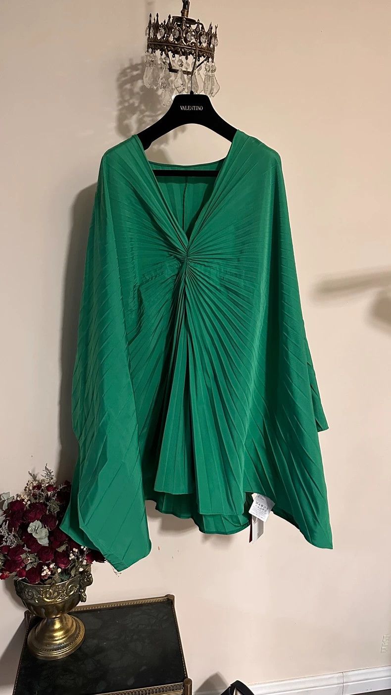 Valentino Valentino Pleated cape green dress Size S / US 4 / IT 40 - 5 Thumbnail