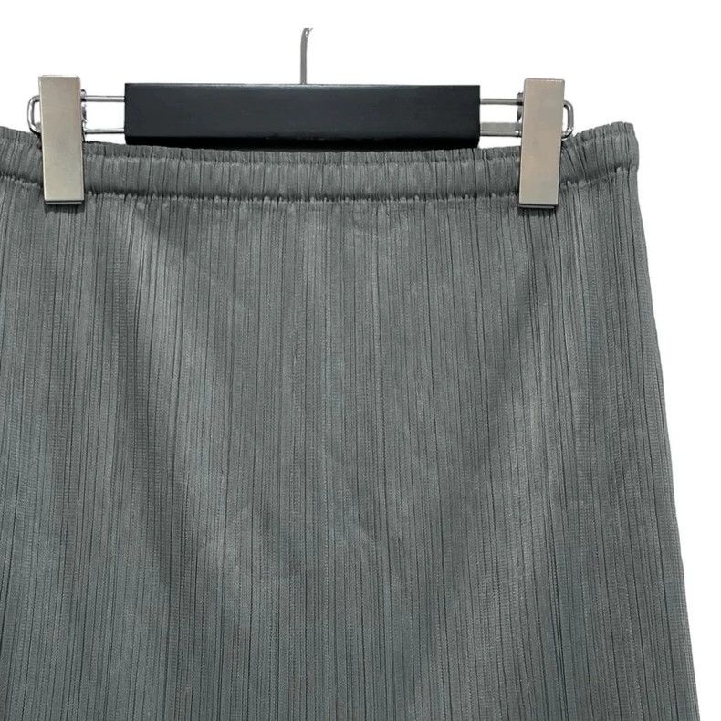 Issey Miyake Issey Miyake size:f Grey pleated skirt Size 42" / US 20 - 3 Thumbnail