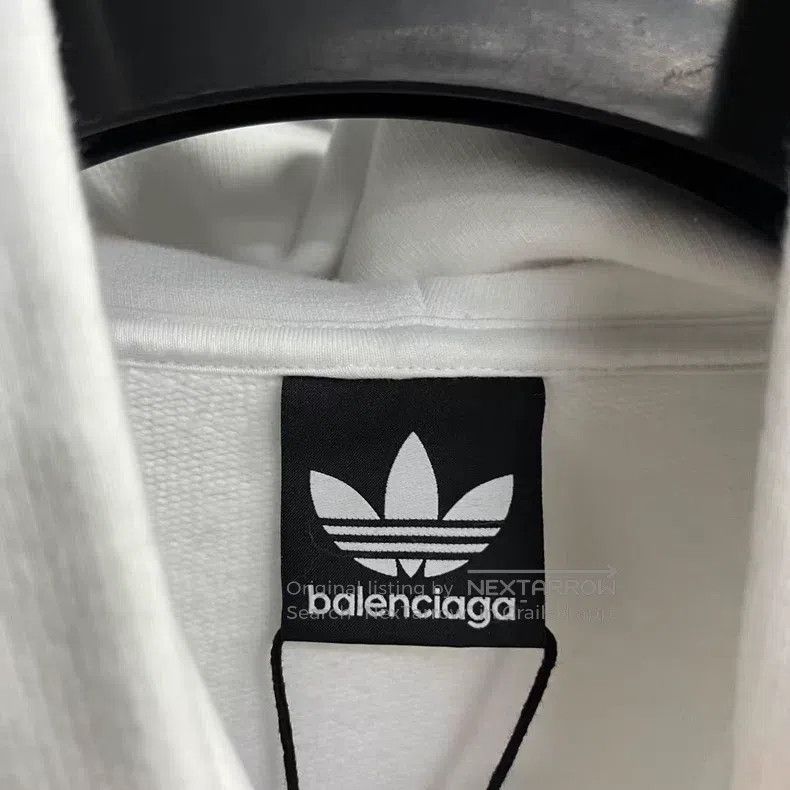 Balenciaga Balenciaga White Logo Letter Printed Hooded Sweatshirt Size US L / EU 52-54 / 3 - 3 Thumbnail