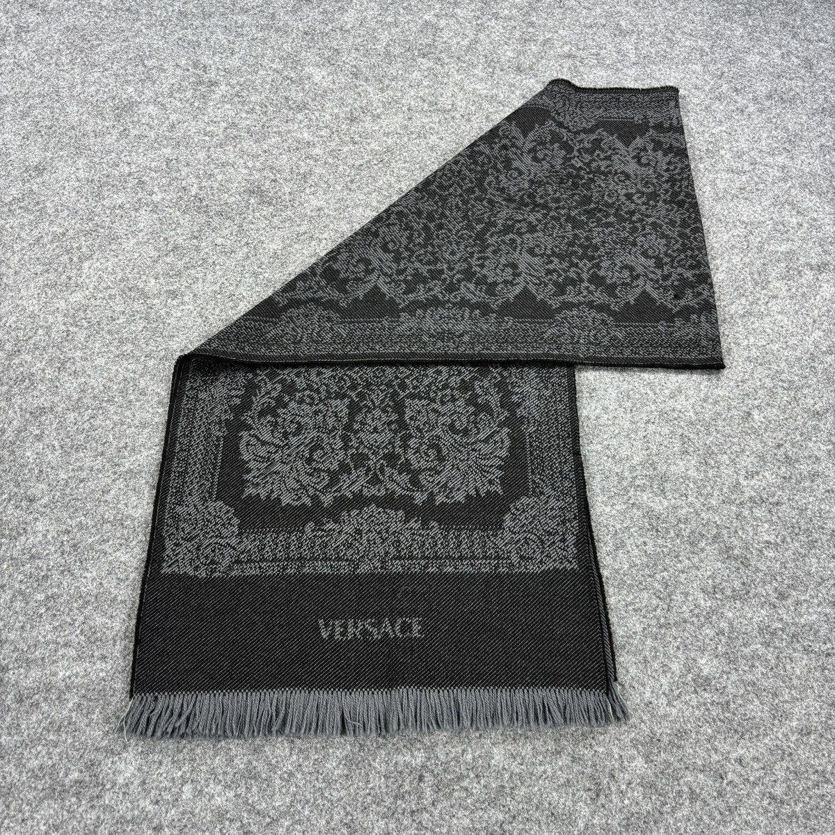 Versace × Vintage Versace Scarf # D789 # Muffler # Neckwear Size ONE SIZE - 6 Thumbnail