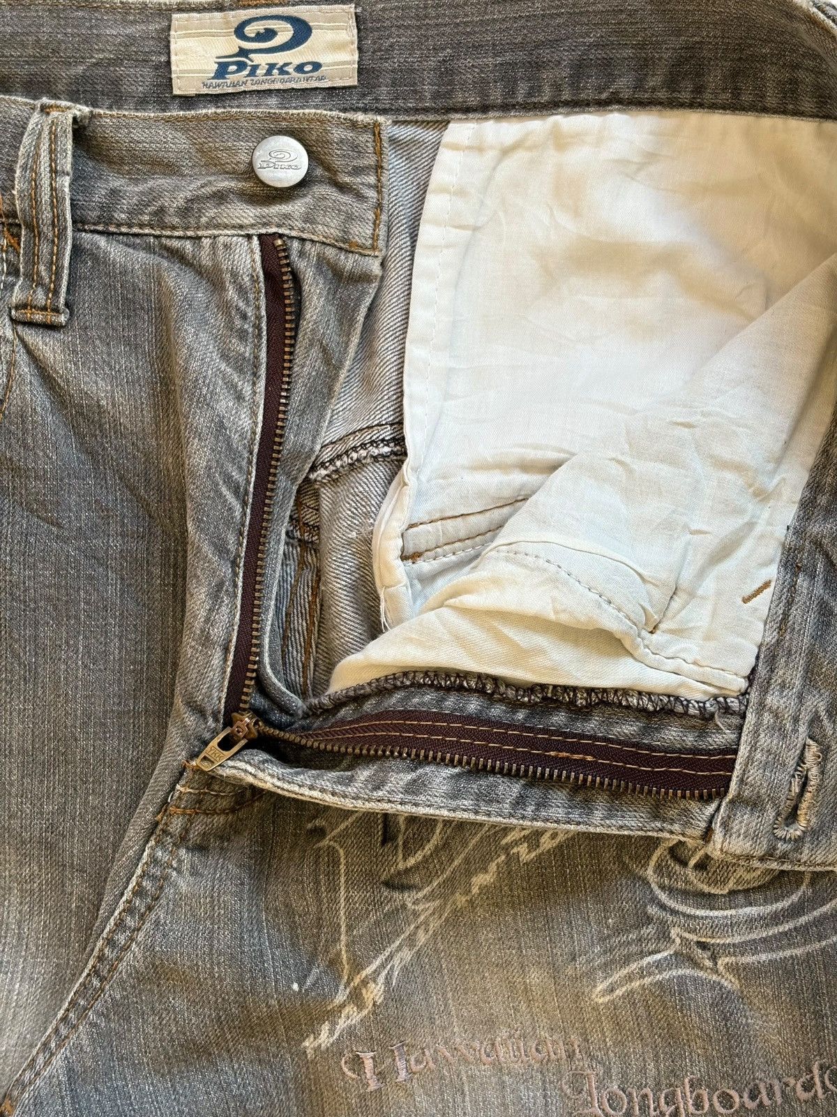 Japanese Brand Vintage Japanese Brand Wording Style Baggy Cargo Jeans Size US 29 - 10 Thumbnail
