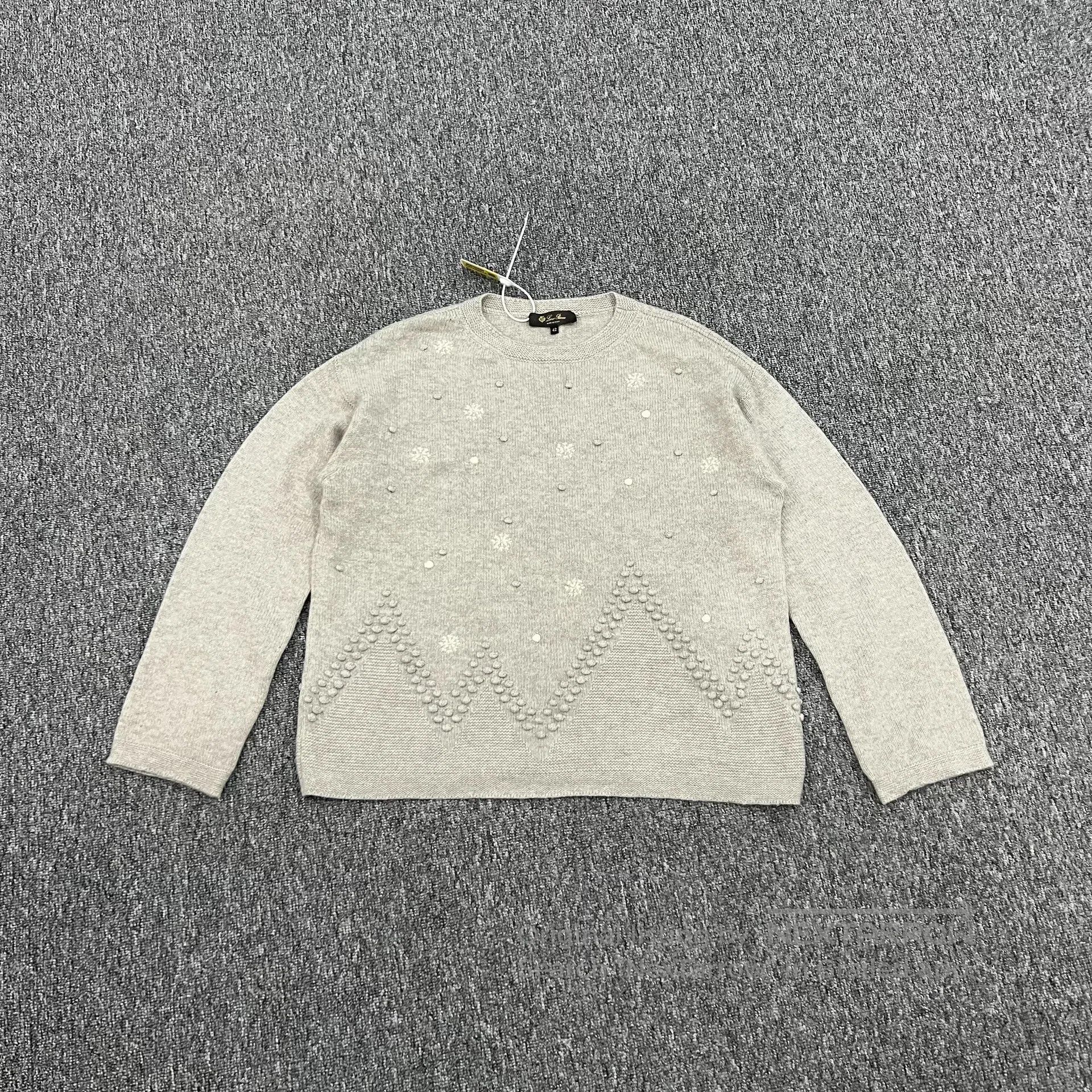 Loro Piana LORO PIANA size 42 Christmas Limited Edition: Snowflake Cas Size US M / EU 48-50 / 2 - 1 Thumbnail