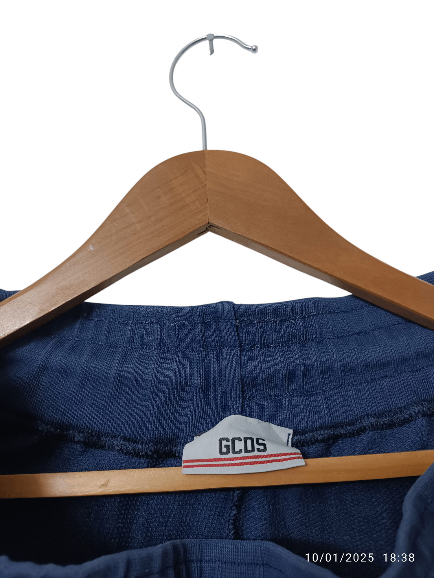 GCDS GCDS mens shorts Size US 33 - 9 Thumbnail