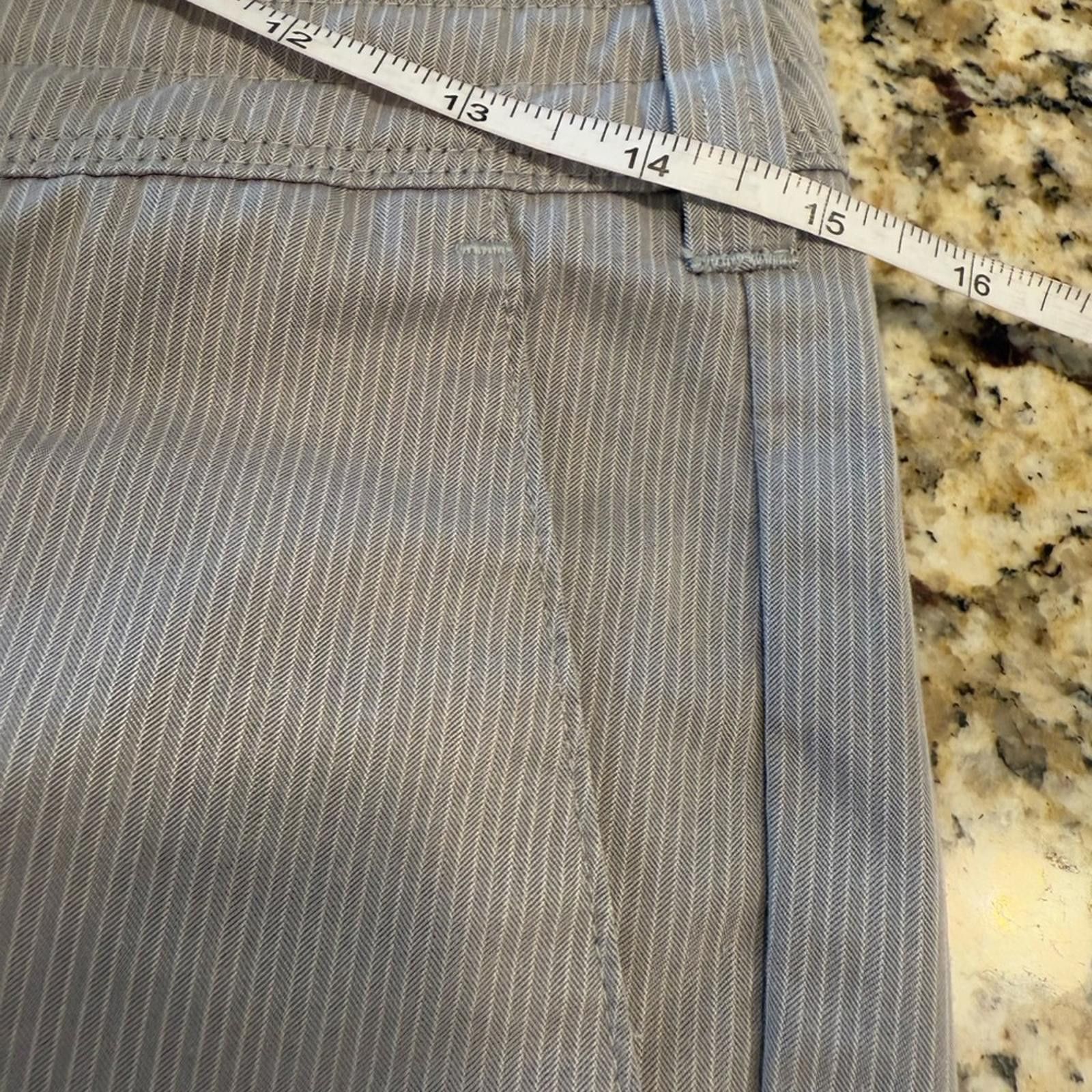 Other Horny Toad gray & white striped chino golf shorts 30” waist Size US 30 / EU 46 - 8 Thumbnail