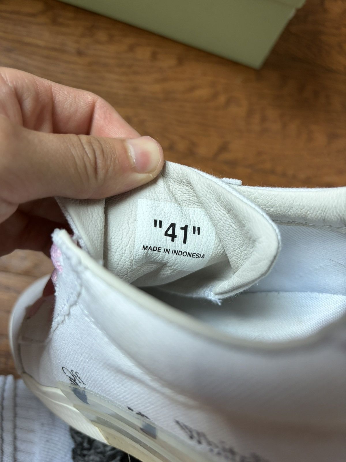 Off-White Off-White Volcanized Low White Pink Size US 8 / EU 41 - 7 Thumbnail