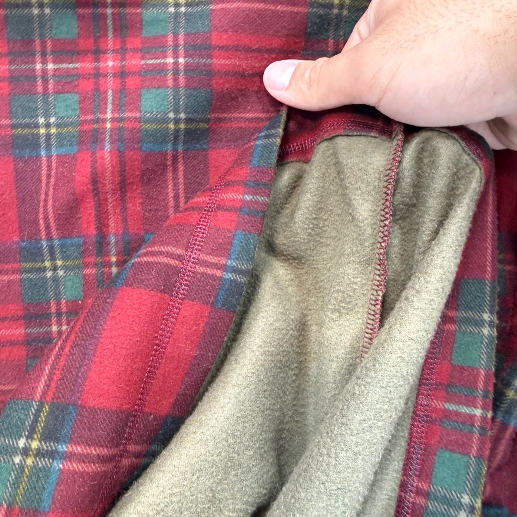 Vintage VINTAGE L.L. Bean Turtleneck Shirt Mens M Red Plaid Fleece Lined Made In USA Size US M / EU 48-50 / 2 - 7 Thumbnail