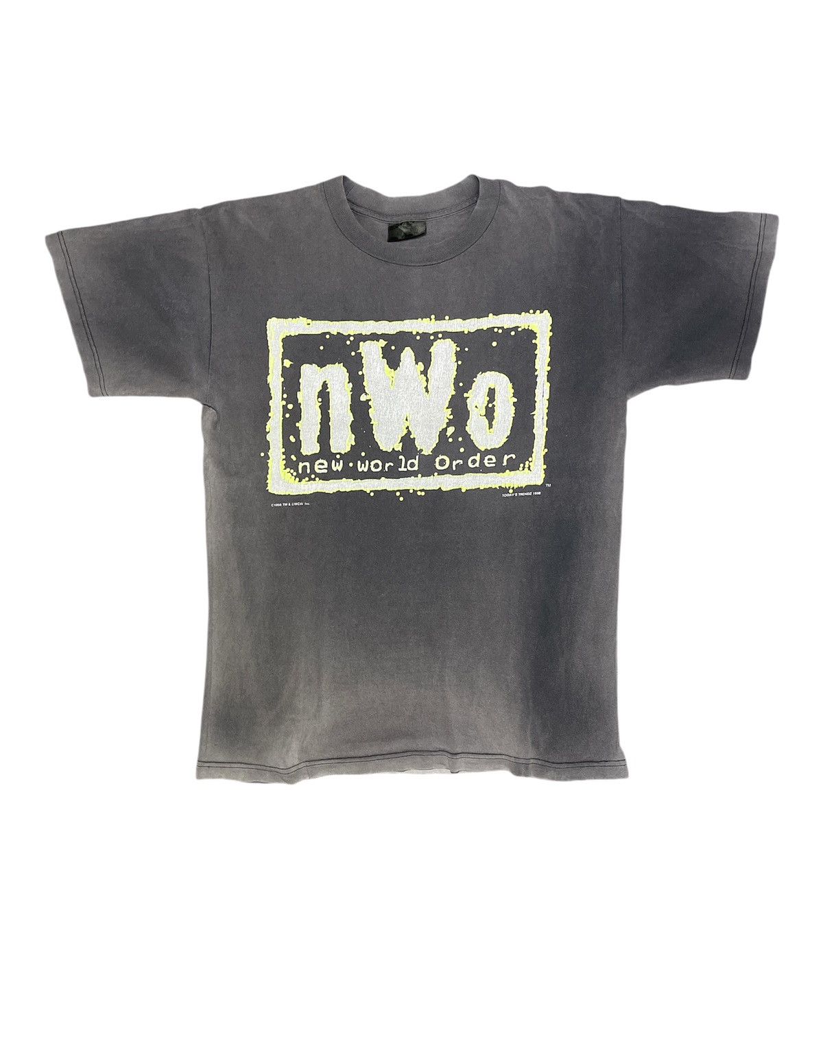 Vintage × WCW/nWo Vintage New World Order Sunfaded Tshirt Size US L / EU 52-54 / 3 - 1 Thumbnail