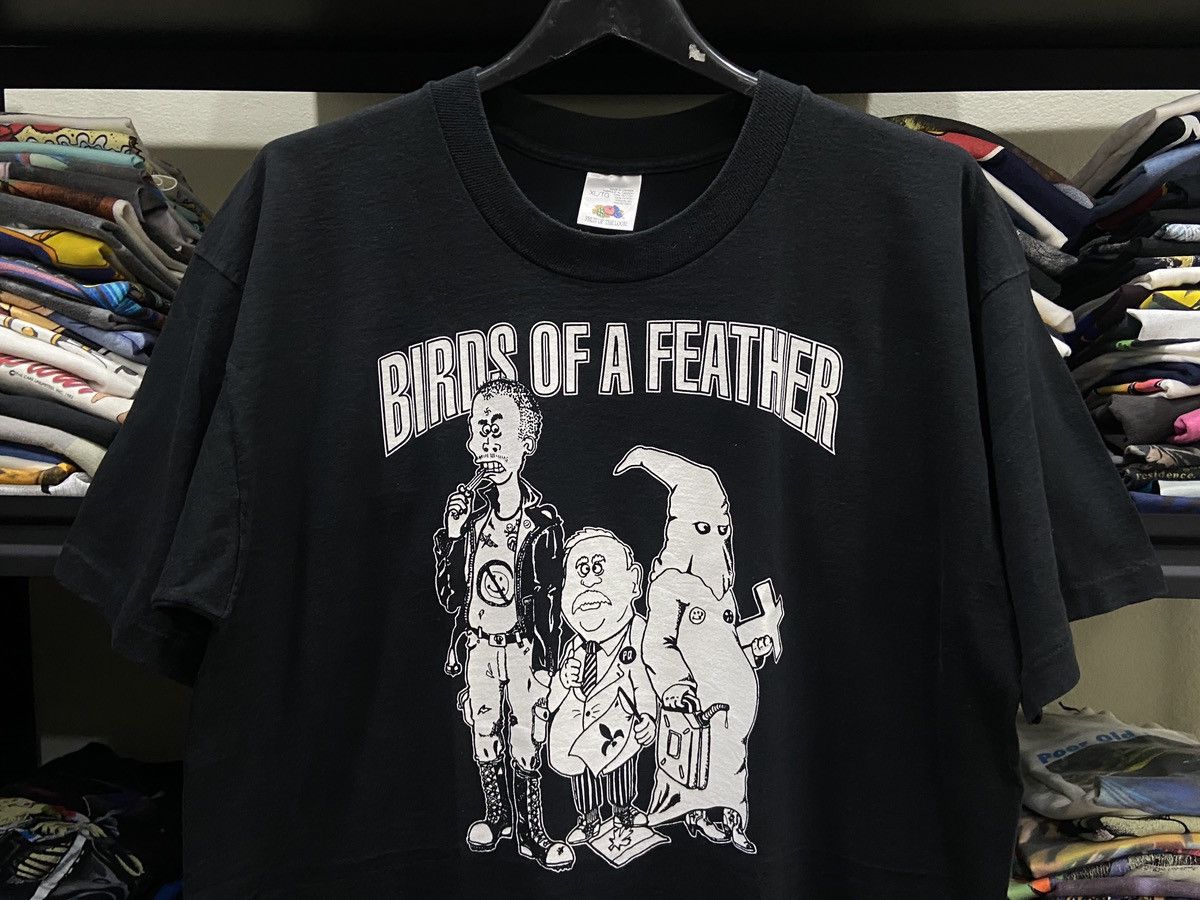 Band Tees × Vintage Rare Vintage 90s Birds Of A Feather Band Tour Tshirt Size US XL / EU 56 / 4 - 2 Thumbnail