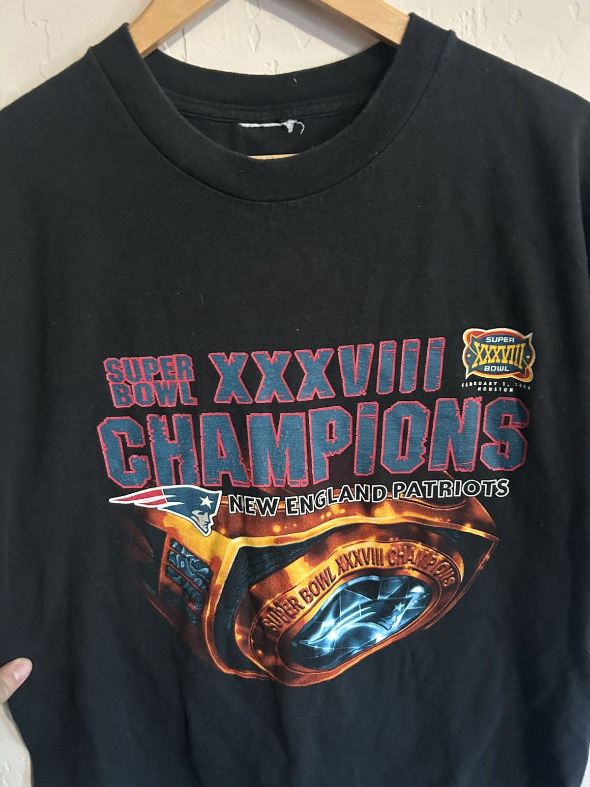 Vintage Vintage New England Patriots Super Bowl XXXVIII Shirt Size L Size US L / EU 52-54 / 3 - 2 Thumbnail