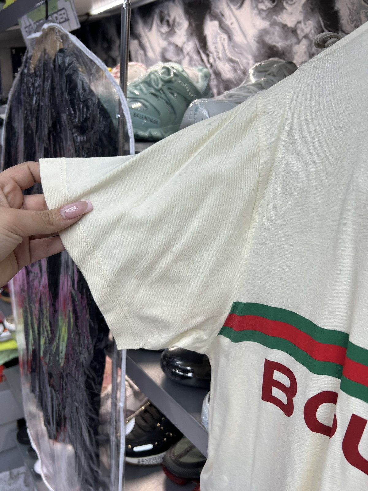 Gucci Gucci Beige Tee Shirt Size US XS / EU 42 / 0 - 3 Thumbnail