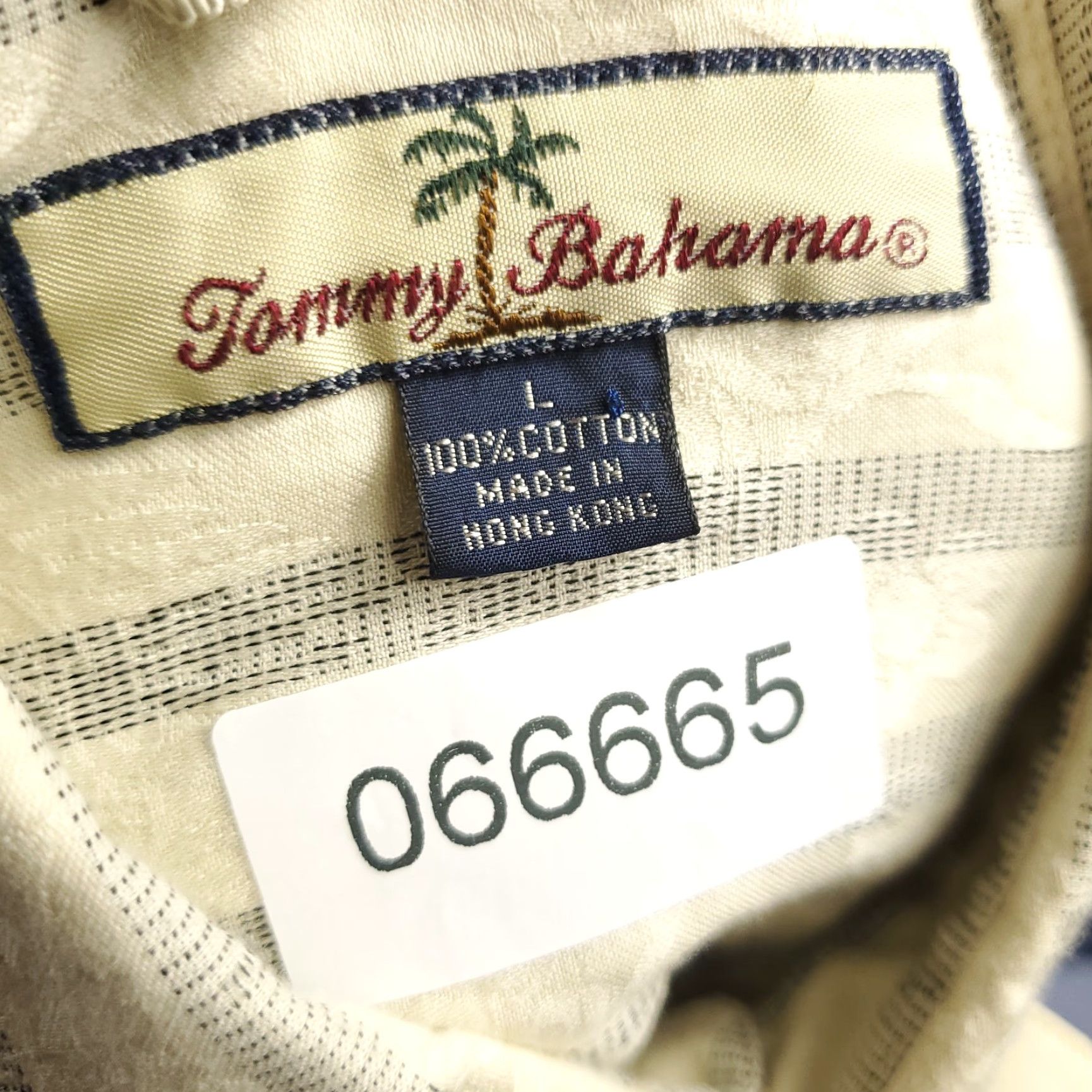 Tommy Bahama **Tommy Bahama Men's Large Beige Striped Cotton Button-Up Shirt** User: **Tommy Bahama Men's Large Beige Striped Cotton Button-Up Shirt** Size US L / EU 52-54 / 3 - 7 Thumbnail
