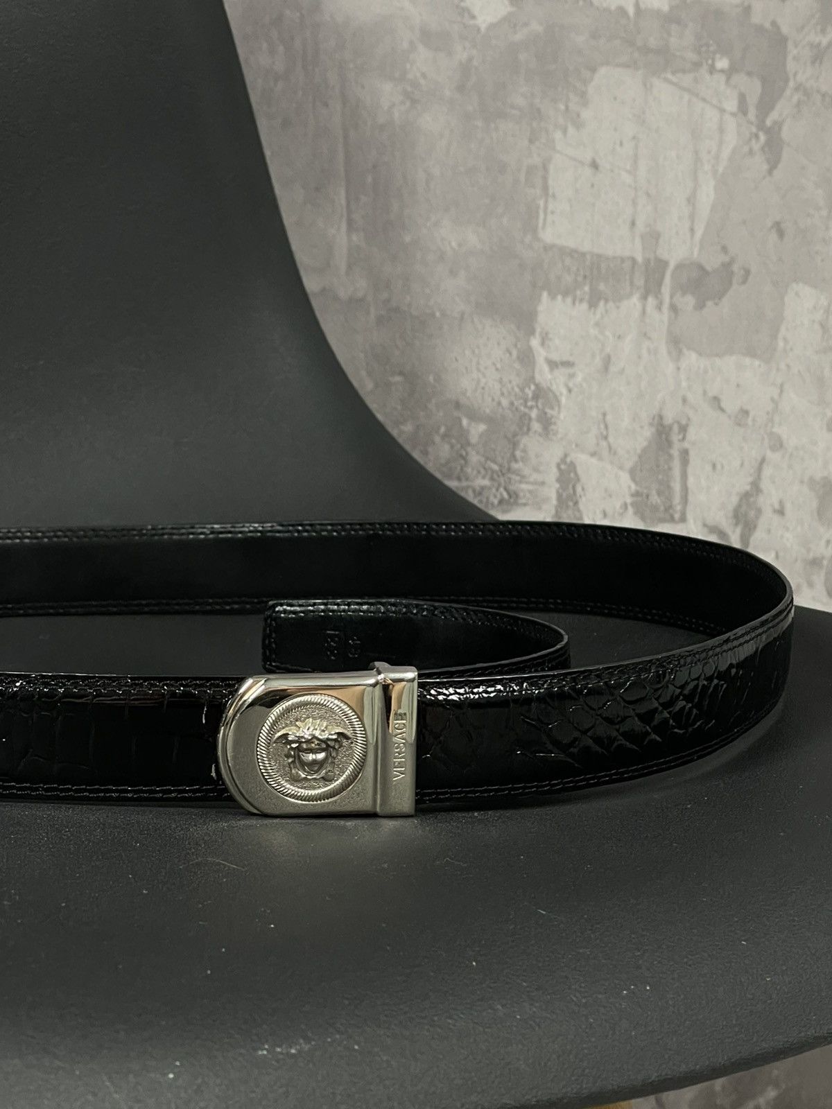 Leather Versace Leather Avant Garde Classic Belt Size ONE SIZE - 3 Thumbnail