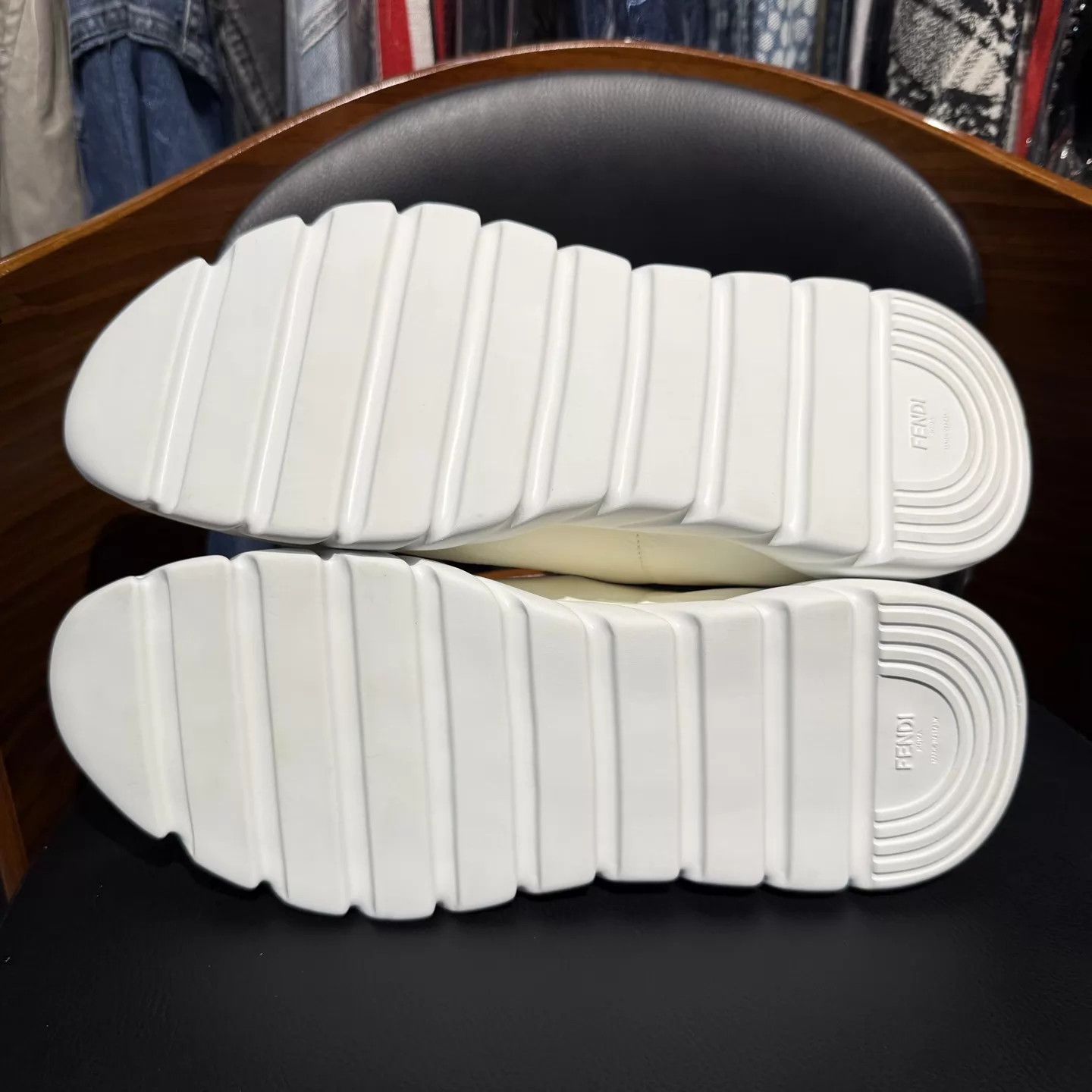 Fendi Fendi White All Over Print Sneakers 7.5/41.5 LN W1 Size US 7.5 / EU 40-41 - 8 Thumbnail