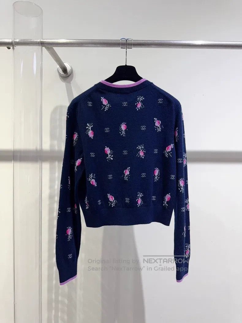 Chanel Chanel 22K dark blue floral sweater Size S / US 4 / IT 40 - 3 Thumbnail