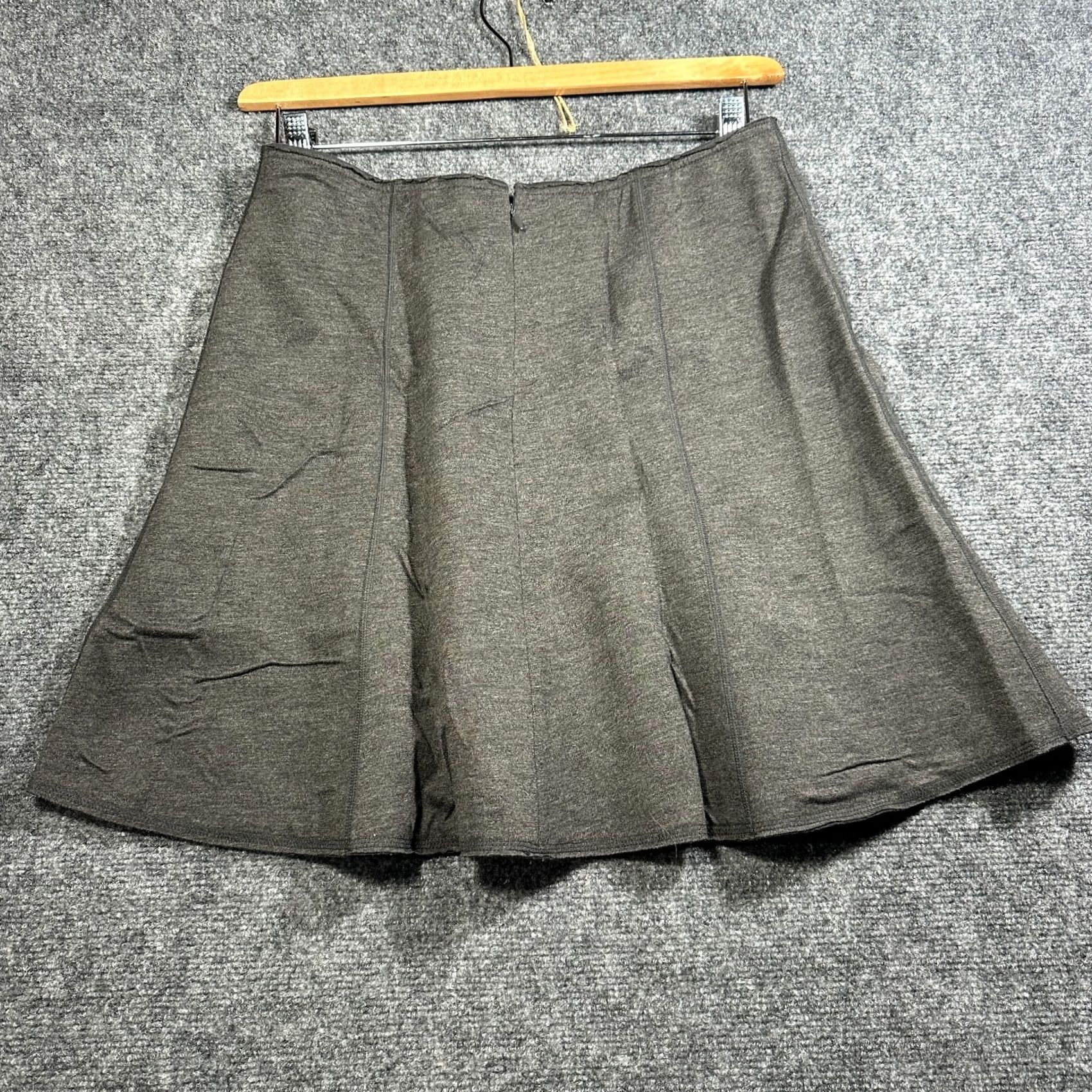 Ann Taylor Ann Taylor Skirt Women's 10 Charcoal Gray Knit Stretch Zipper A-Line Knee Length Size 32" / US 10 / IT 46 - 6 Thumbnail