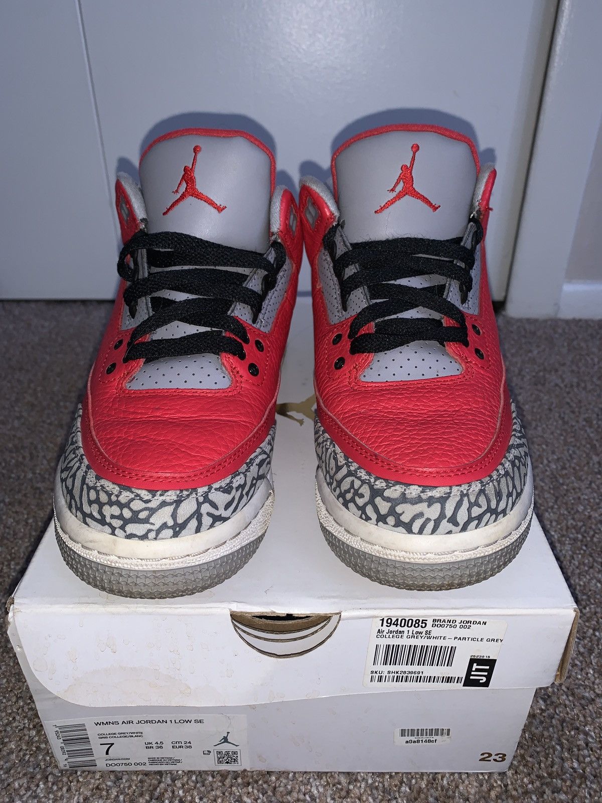 Jordan Brand Nike Air Jordan 3 Retro SE GS Mid Unite Size US 6 / EU 39 - 1 Thumbnail