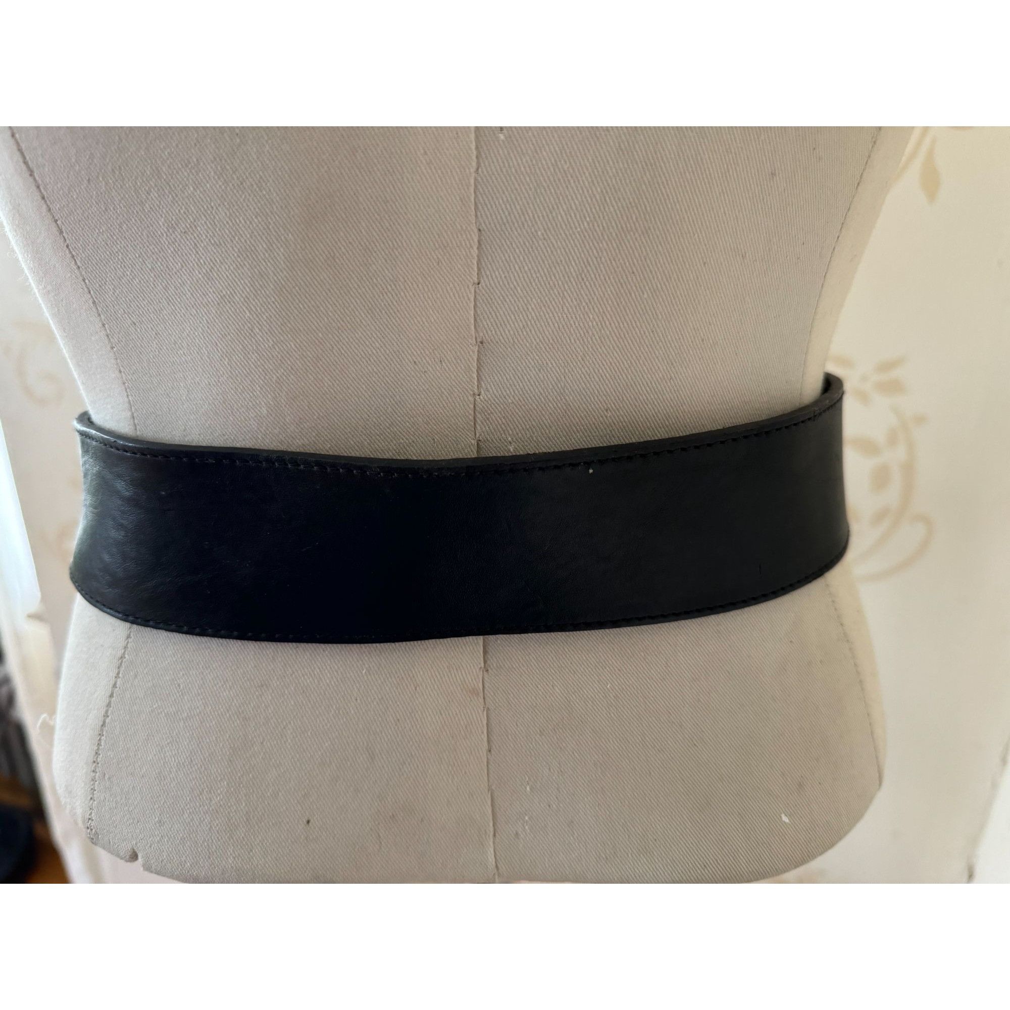 Vintage Ladies Size Large Olga Santini Leather Belt Size ONE SIZE - 3 Thumbnail