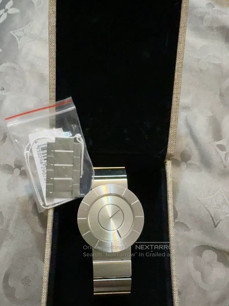 Issey Miyake Issey Miyake Silver Watch Size ONE SIZE - 3 Thumbnail