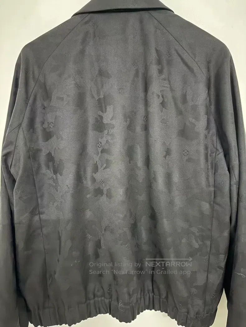 Louis Vuitton Louis Vuitton Black dark print embroidered logo jacket Size US L / EU 52-54 / 3 - 4 Thumbnail