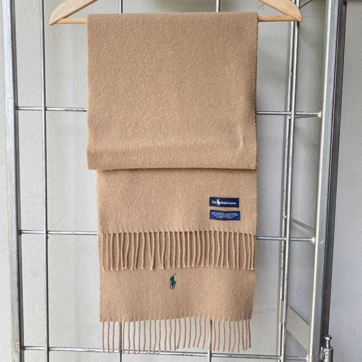 Polo Ralph Lauren Polo Polo Ralph Lauren Soft Taupe Pure 100%Wool Scarf Size ONE SIZE - 4 Thumbnail