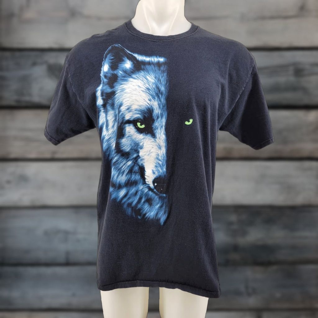 Fruit Of The Loom VINTAGE Wolf Half Face Shirt Men’s Large Black Fruit of The Loom Glowing Eye Shirt Size US L / EU 52-54 / 3 - 1 Thumbnail