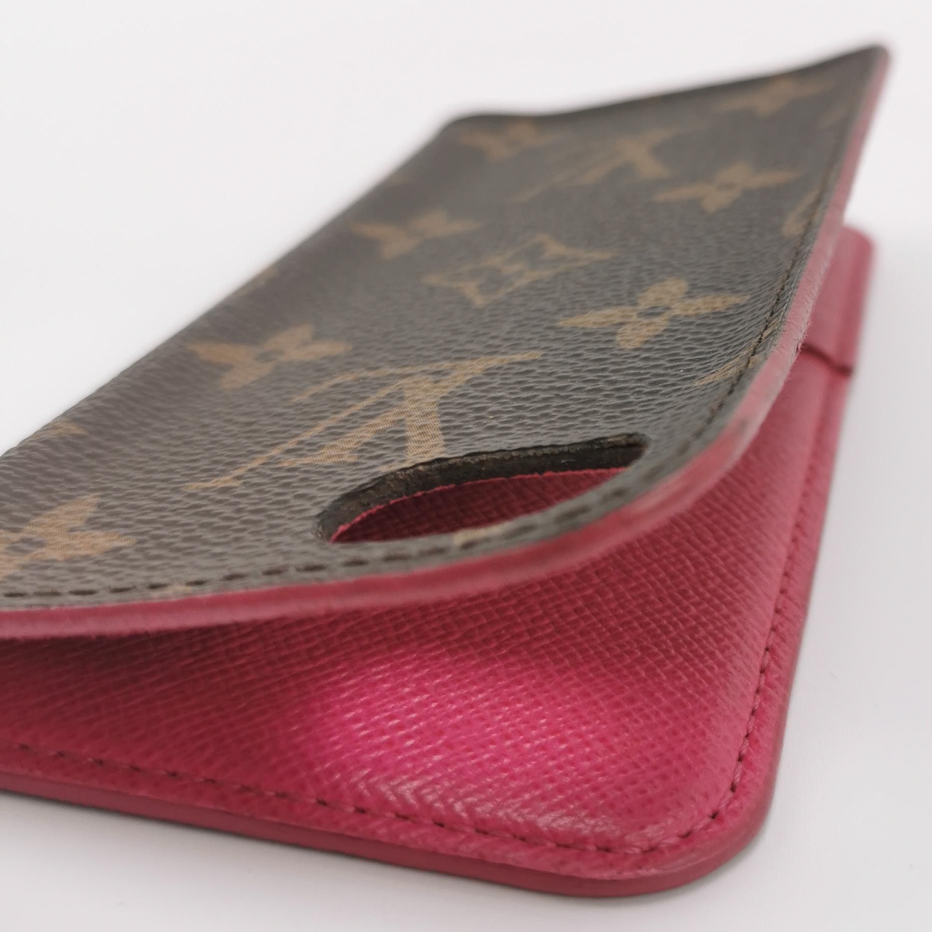 Louis Vuitton Louis Vuitton (LV) Monogram Print Phone Case -y2506 Size ONE SIZE - 9 Thumbnail