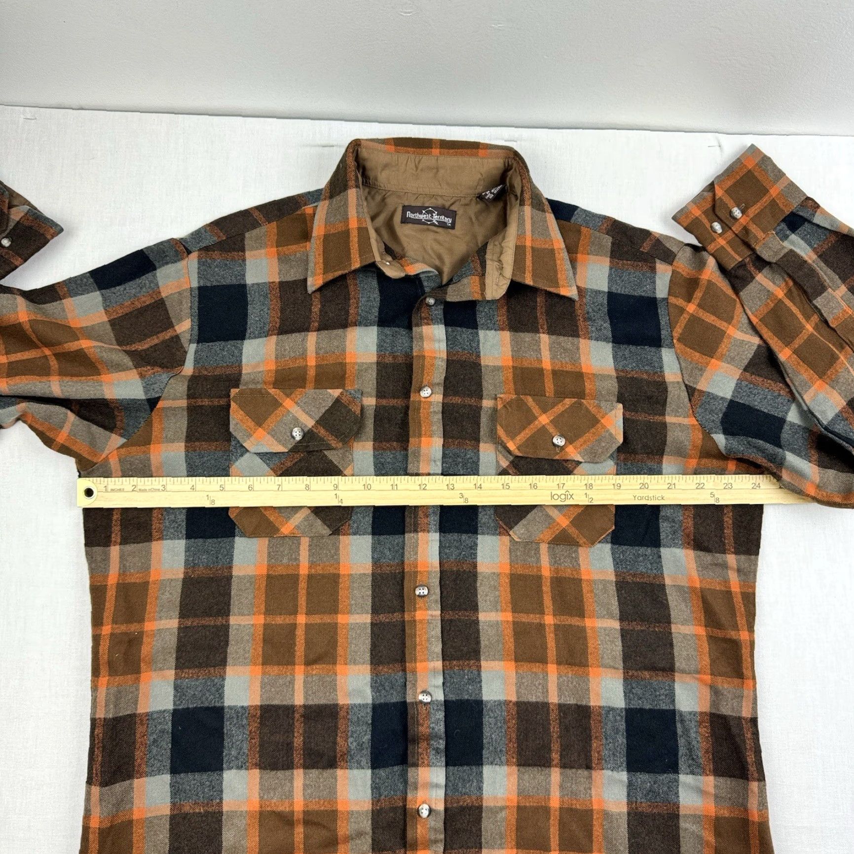 Vintage VINTAGE Northern Territory Shirt Adult L Orange Plaid Outdoor 90s Mens Button-Up Flannel Long Sleeve Size US L / EU 52-54 / 3 - 6 Thumbnail