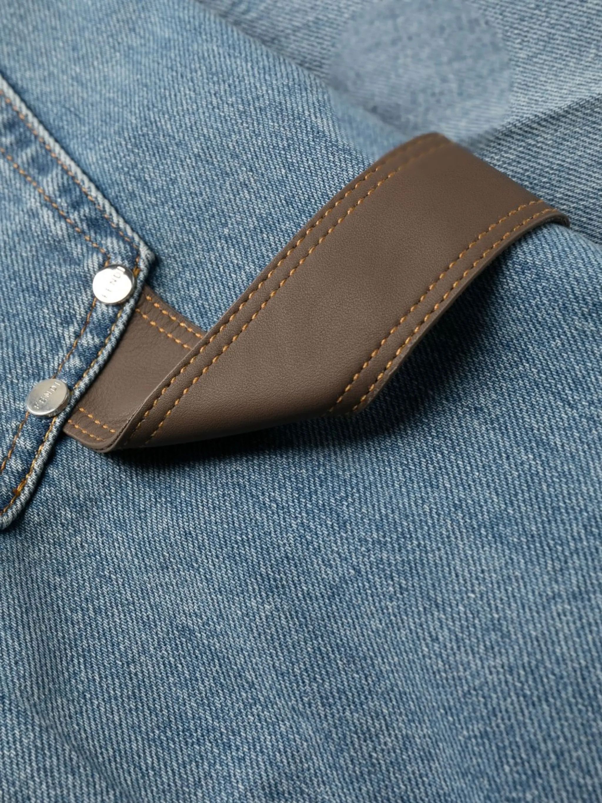 Fendi o1y0125 Jeans in Blue Size US 31 - 6 Thumbnail