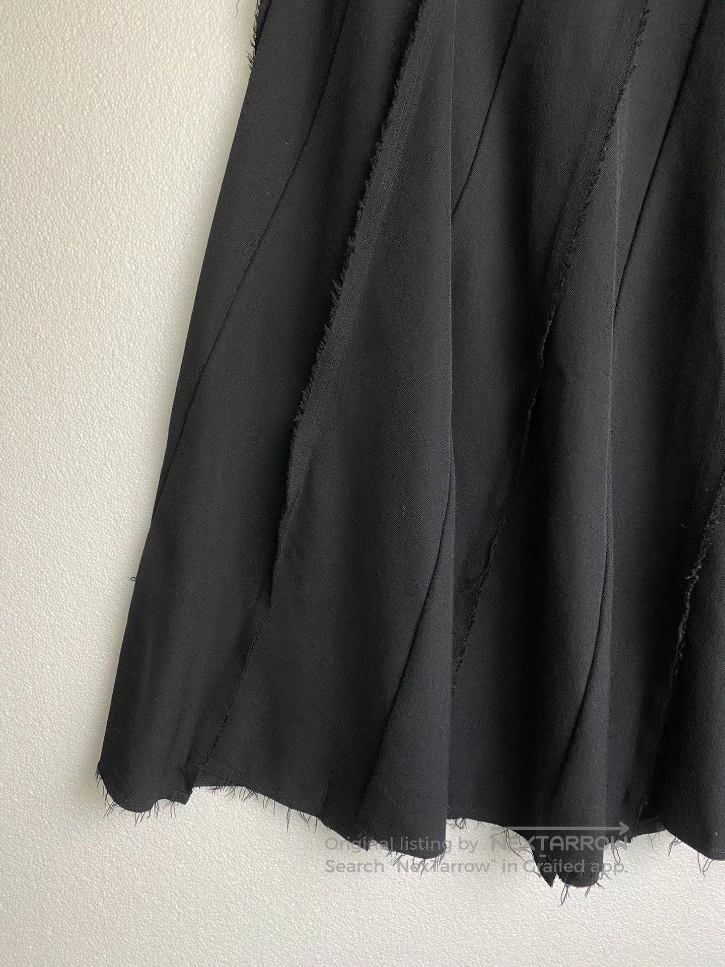 Comme des Garcons COMME des GARCONS Wool Midi Skirt Vintage. Size 26" / US 2 / IT 38 - 4 Thumbnail