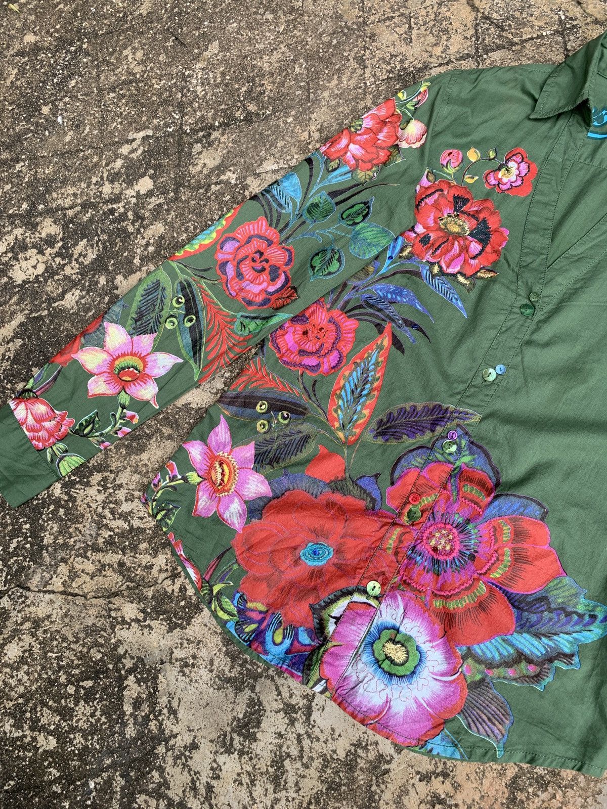 Desigual Desigual Spain Floral Graphic Green Army Shirt Size S / US 4 / IT 40 - 3 Thumbnail