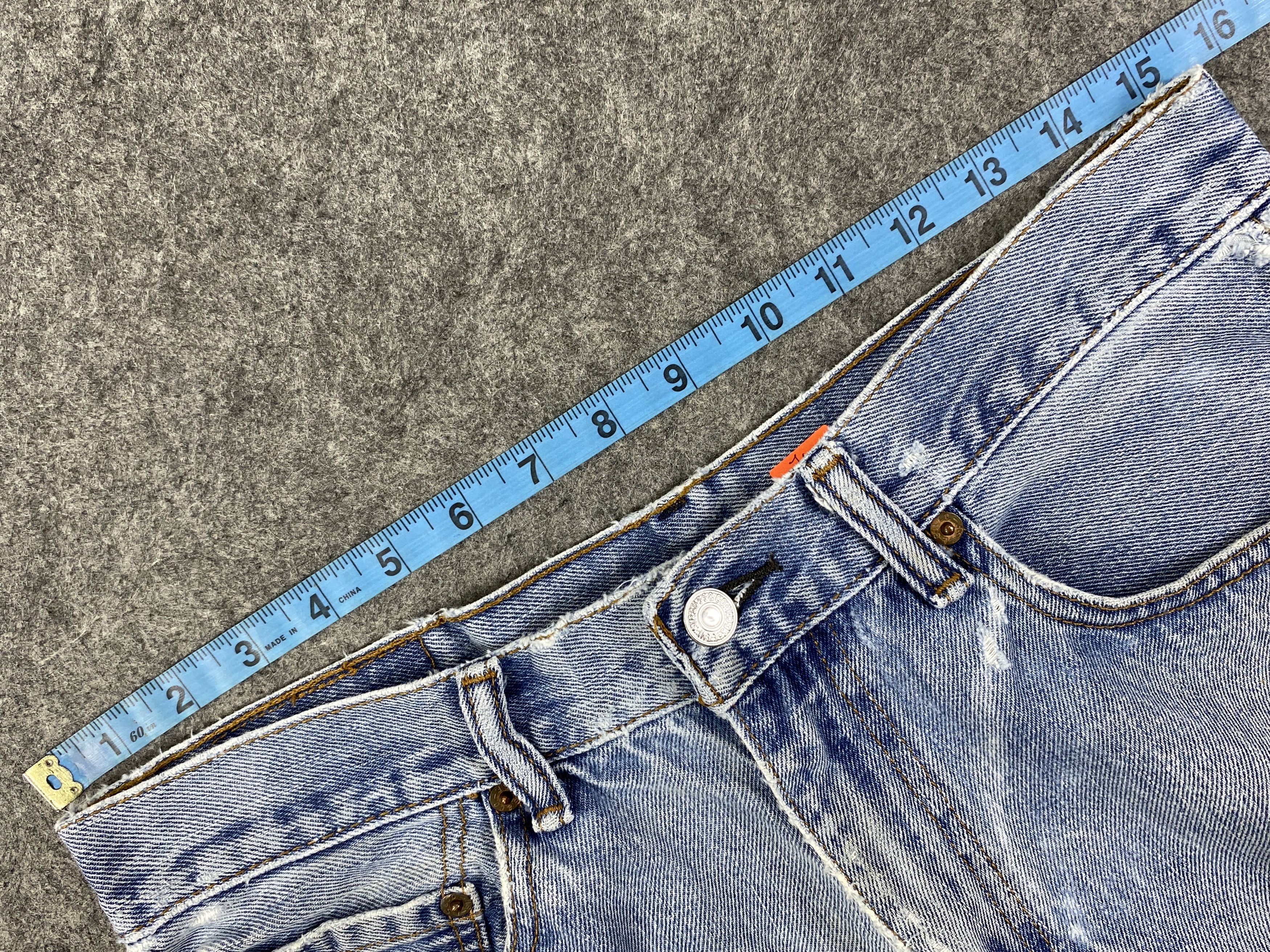 Levi's Light Blue Wash Vintage Levi's 550 31x33.5 Denim -JN1995 Size US 31 - 5 Thumbnail