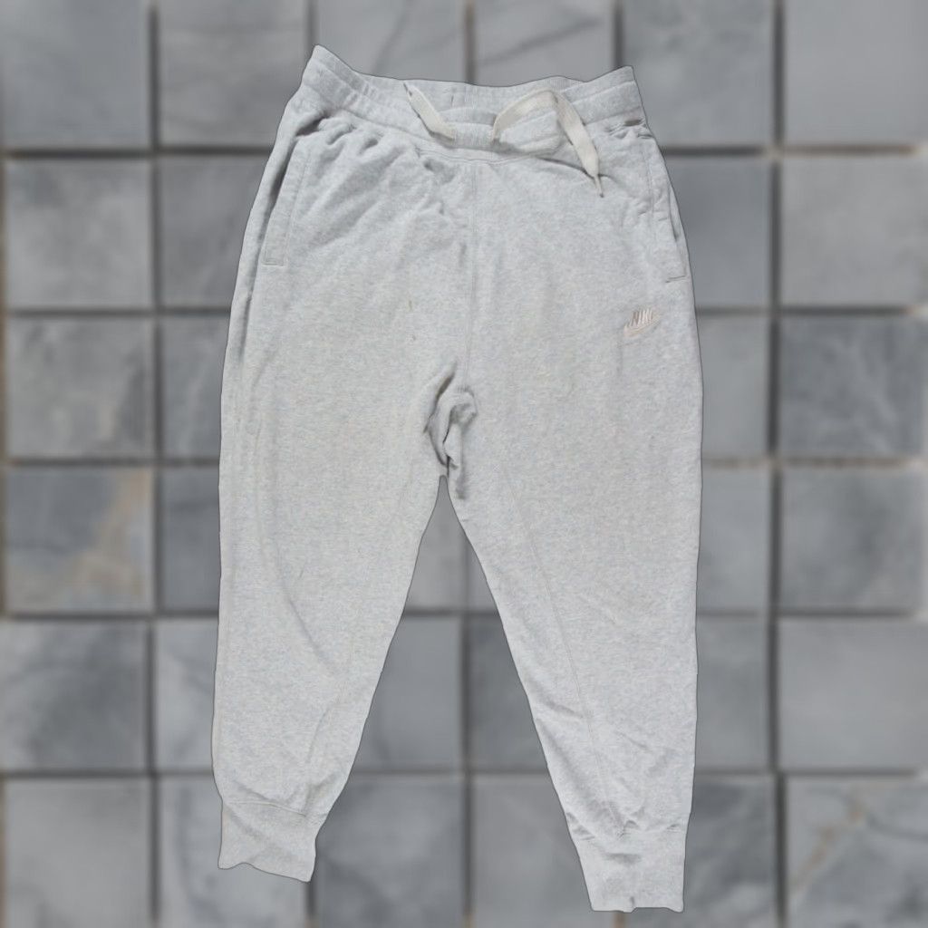 Nike Nike Sweatpants Men Medium Gray Classic Fleece Pants Tapered Leg Swoosh - Pockets, Cotton Blend, Regular Rise, Inseam 25" - Casual Athletic Wear Size US 31 - 1 Thumbnail