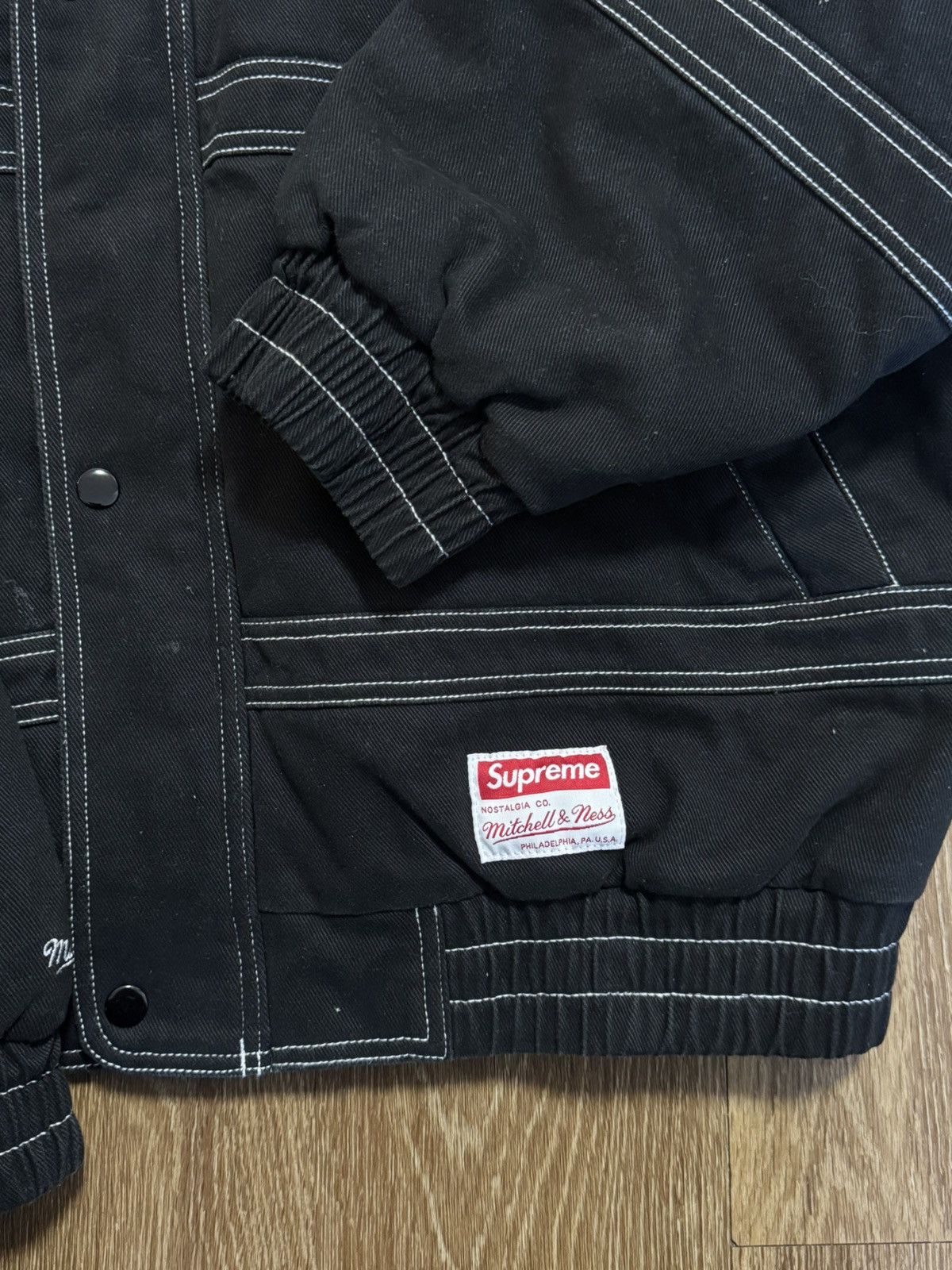 Supreme Supreme x Mitchell & Ness Twill Stadium Jacket 'Black' Size US XL / EU 56 / 4 - 4 Thumbnail