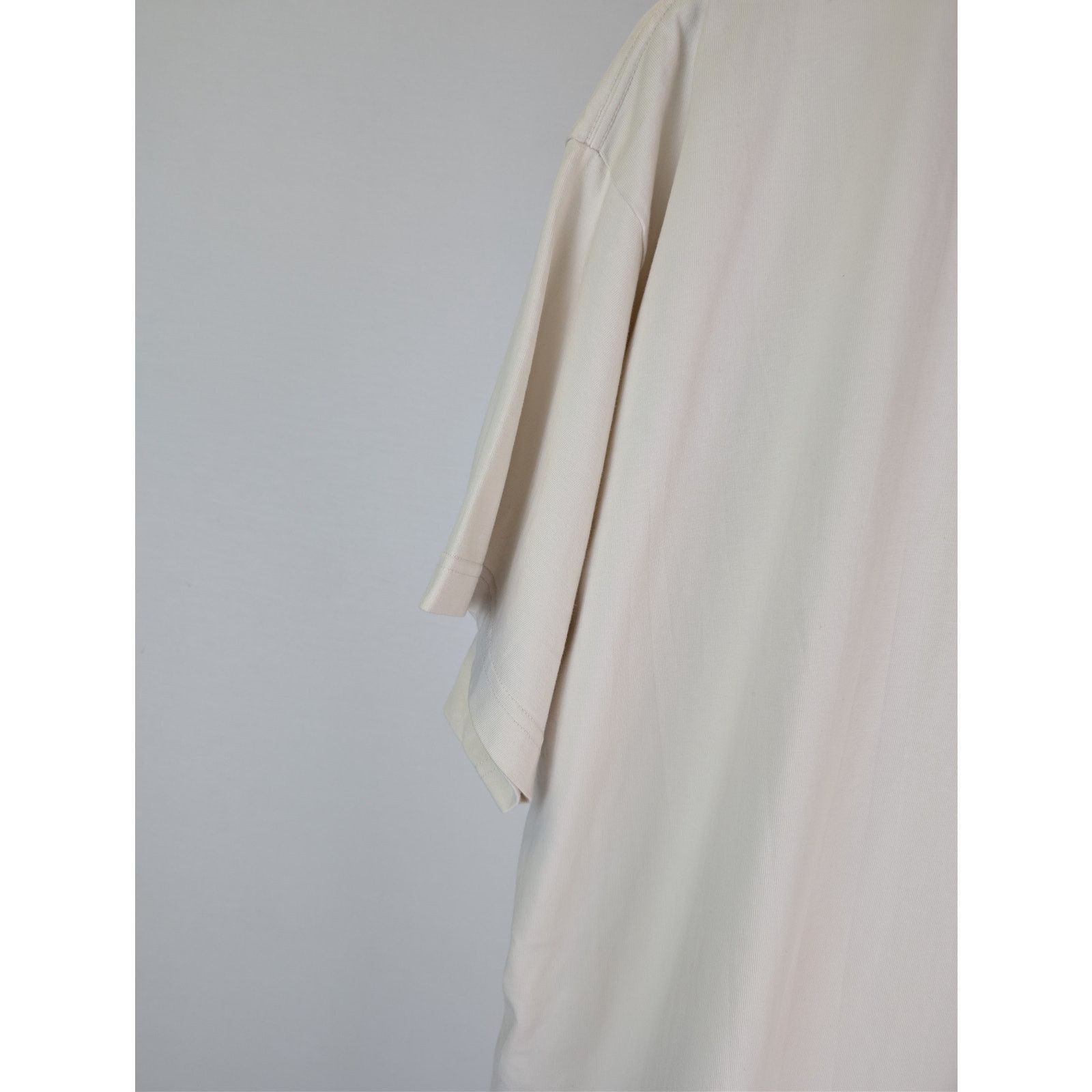 Balenciaga o1rshd1 BB Stencil Vintage Oversized Jersey T-Shirt in Ecru Size US M / EU 48-50 / 2 - 14 Thumbnail