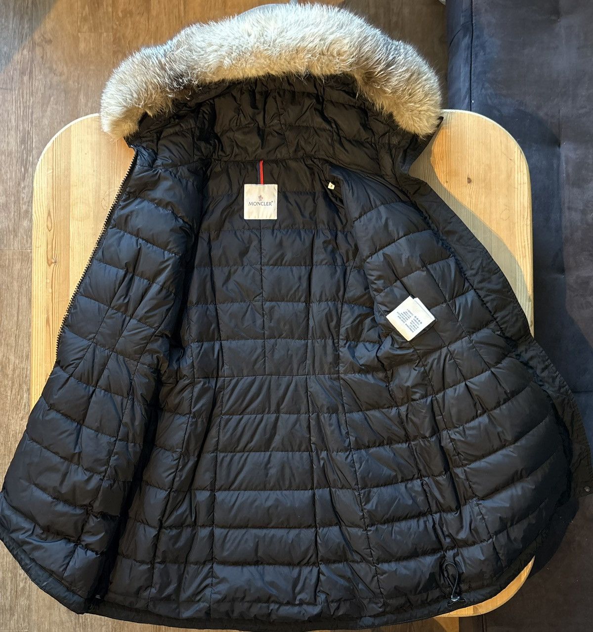 Moncler Moncler Aredhel Furhood Womens Jacket Size M / US 6-8 / IT 42-44 - 12 Thumbnail