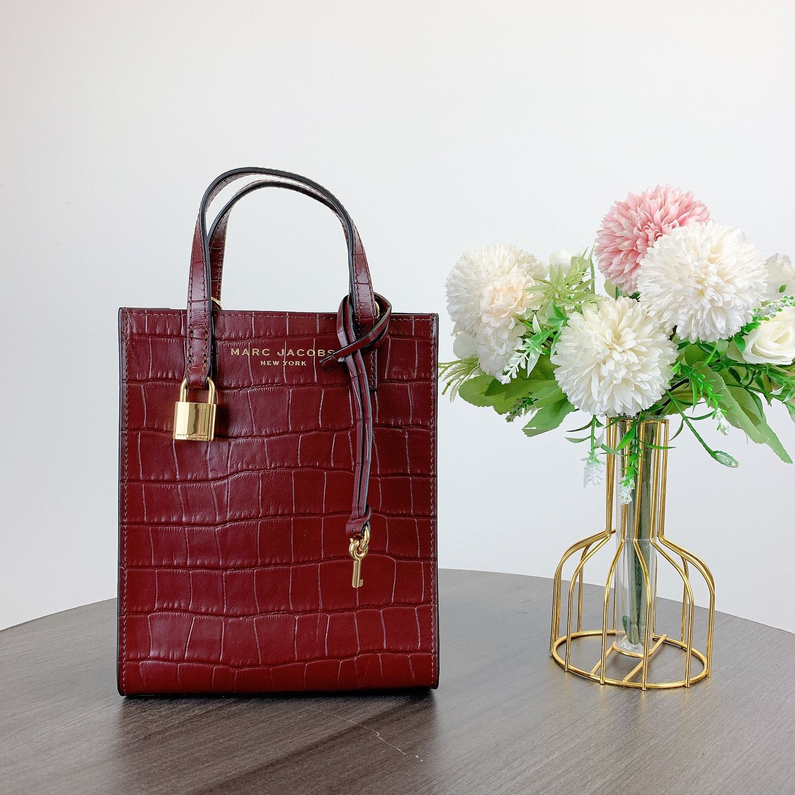 Marc Jacobs Marc Jacobs H017L01RE22-606 Micro Grind Tote Embossed SYRAH Size ONE SIZE - 2 Thumbnail