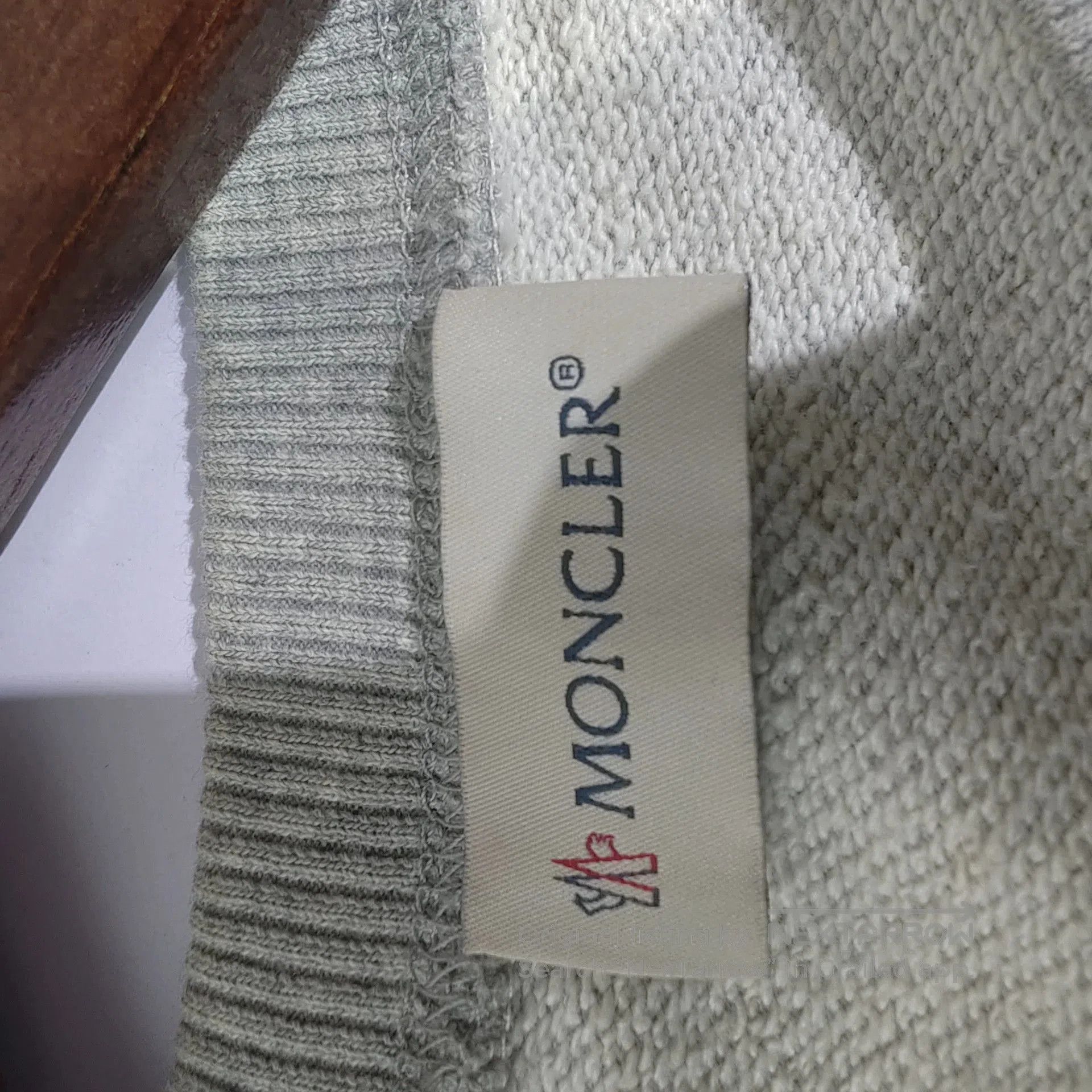 Moncler moncler gray sweatshirt with heart design. Size US XL / EU 56 / 4 - 2 Thumbnail