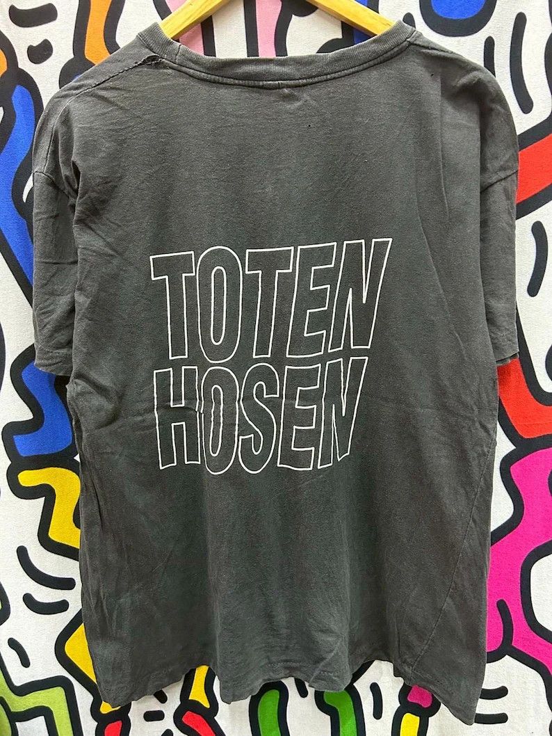Vintage Vintage 90s Toten Hosen Band tshirt size XL Size US XL / EU 56 / 4 - 3 Thumbnail