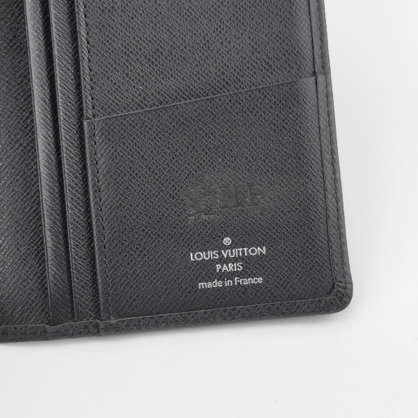 Louis Vuitton Louis Vuitton (LV) Brazza leather solid color bi-fold walle Size ONE SIZE - 4 Thumbnail