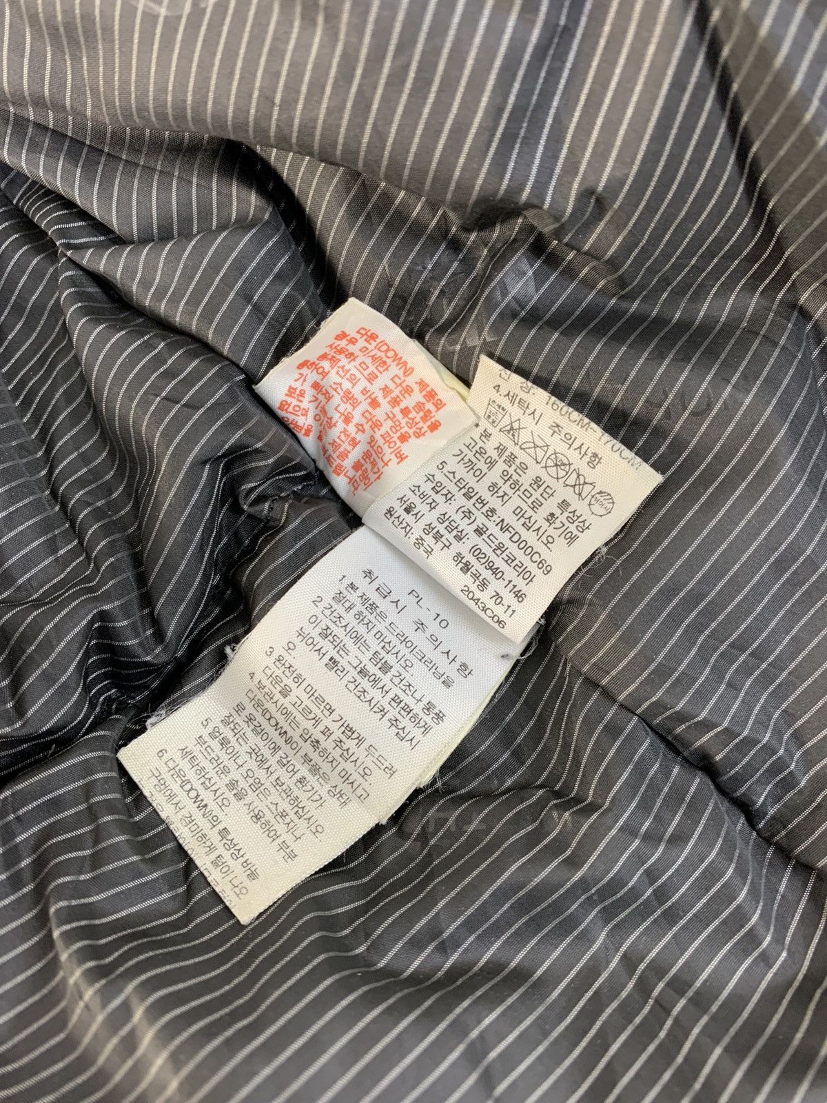 The North Face Swiss Engineered Multi-pocket Padded Hooded Jacket Size US M / EU 48-50 / 2 - 10 Thumbnail