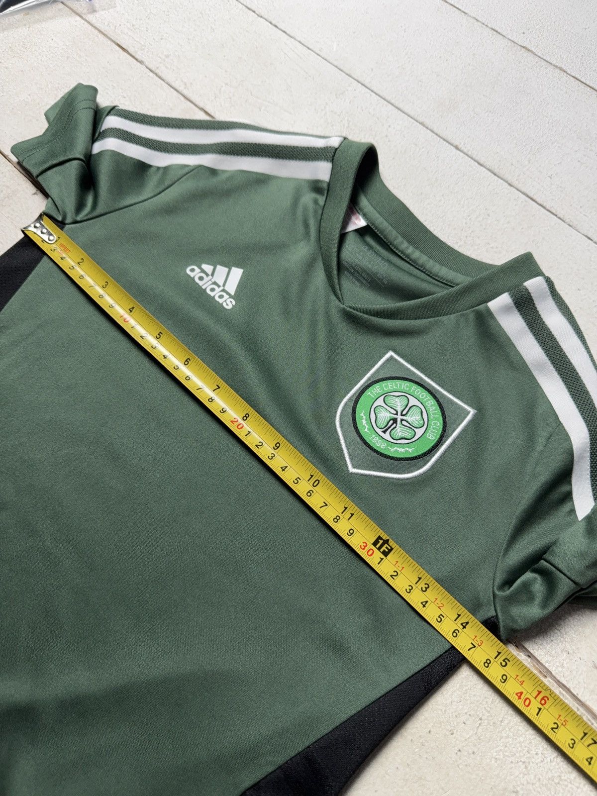 Adidas 00s Celtic FC Adidas AEROREADY Training Top 9–10Y / 140 Size US XXS / EU 40 - 13 Thumbnail