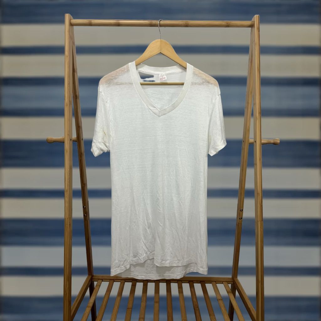 Gustin VTG 80s Austin T-Shirt Worn Paper Thin Burnout V-Neck 42 White Mens Size US XL / EU 56 / 4 - 1 Thumbnail