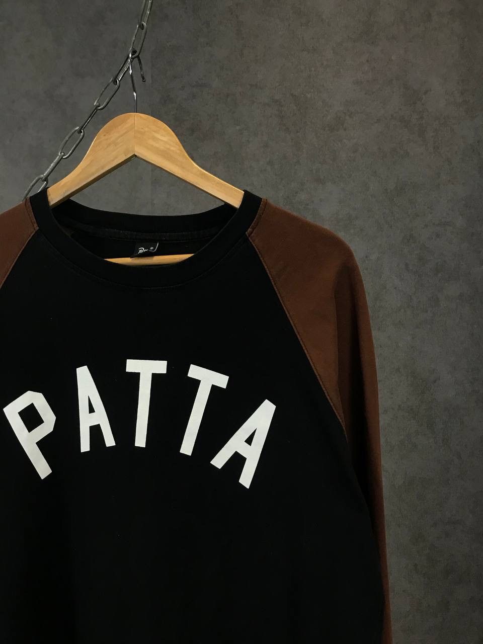 Patta Patta big center logo designer longsleeve Size US XL / EU 56 / 4 - 2 Thumbnail