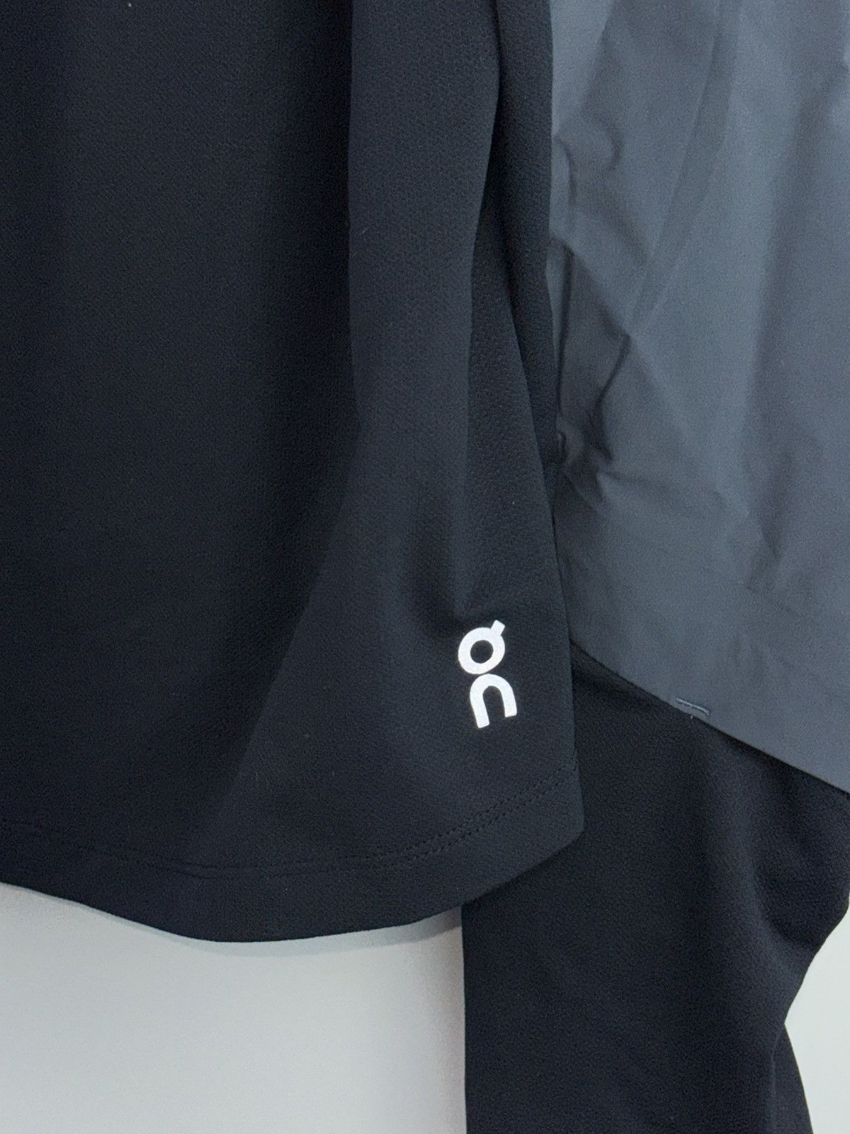 On On Cloud Running Trail Breaker Zip Jacket Size L / US 10 / IT 46 - 6 Thumbnail